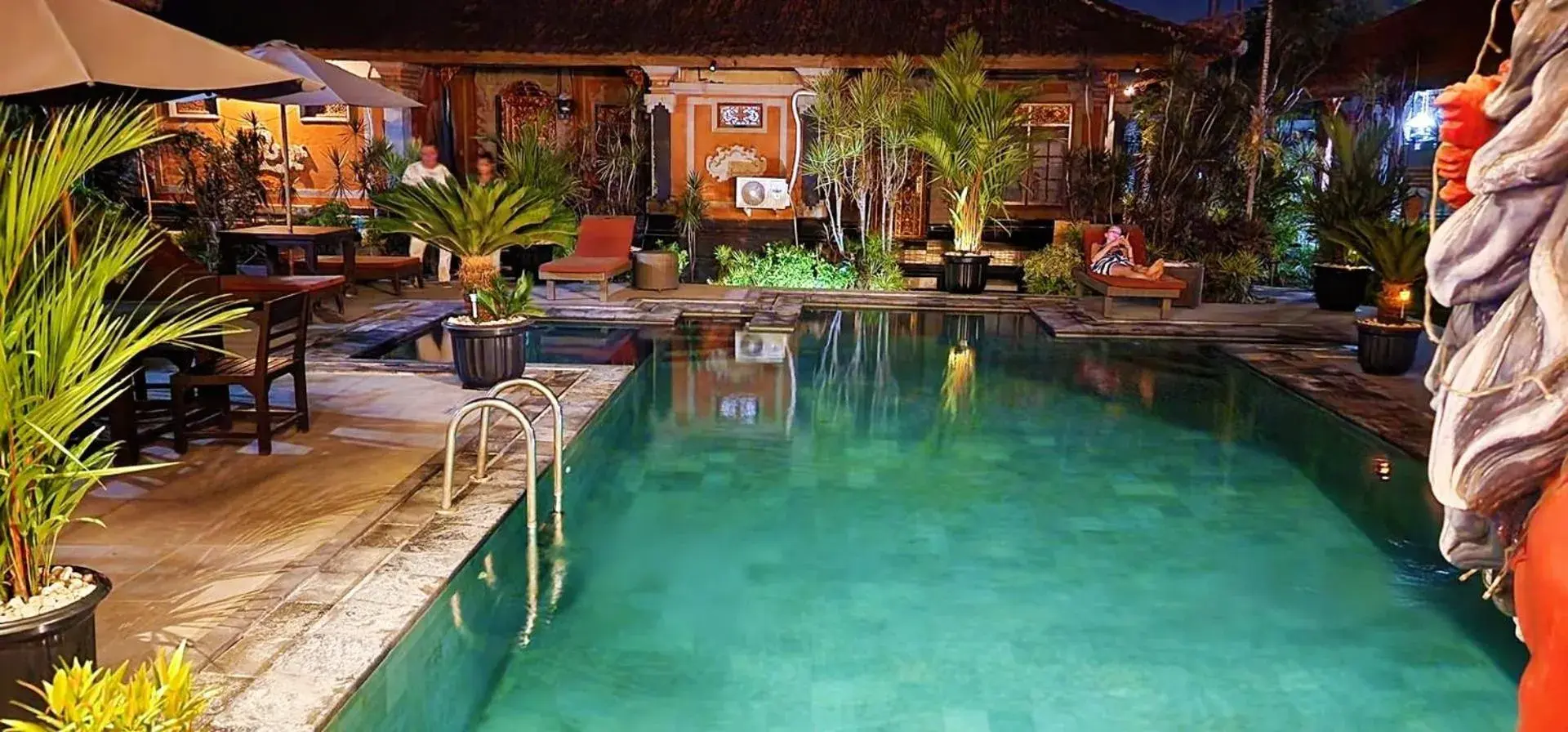 Swimming Pool in Puri Gopa Hotel