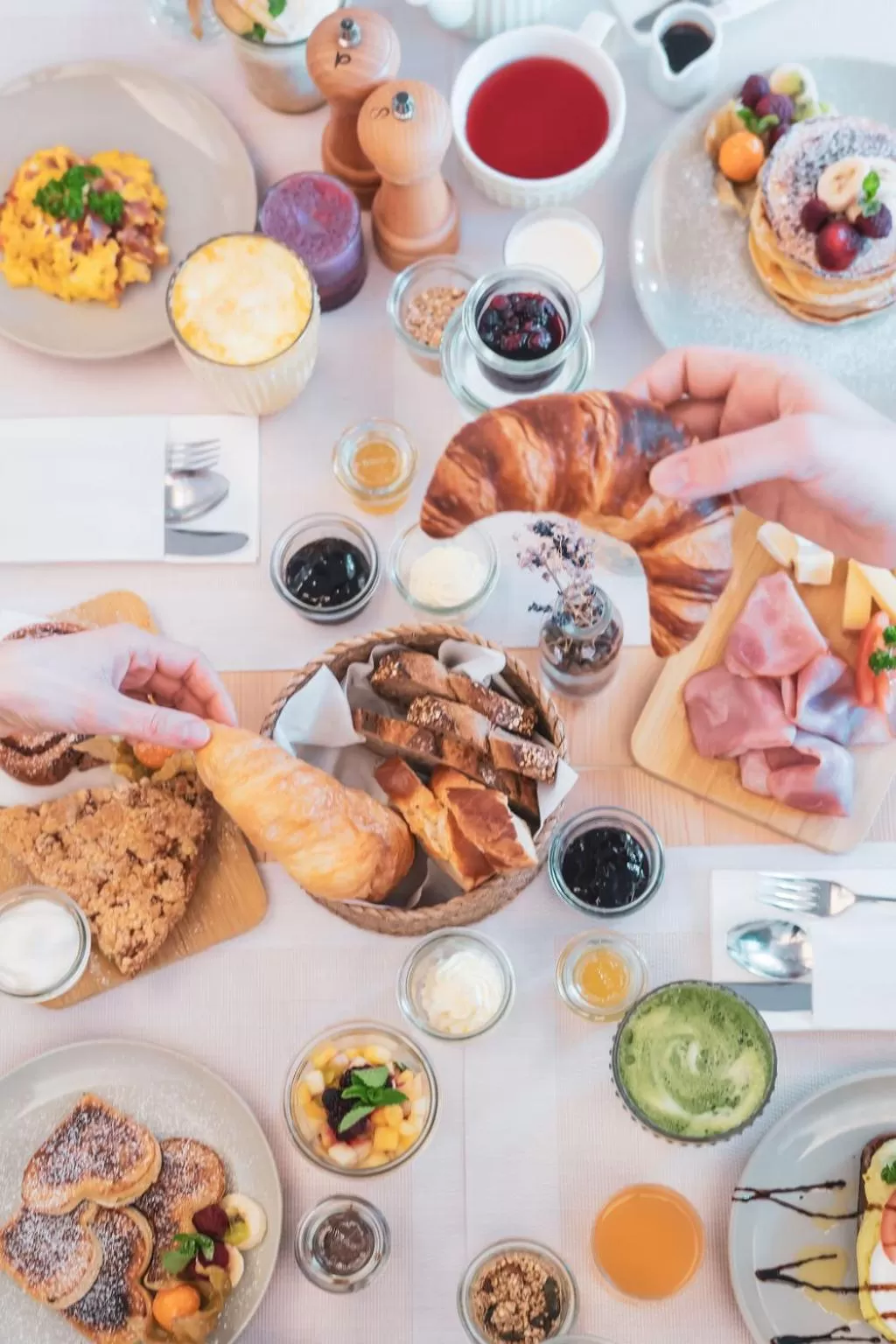 Food and drinks in la belle vue Boutique Hotel & Café