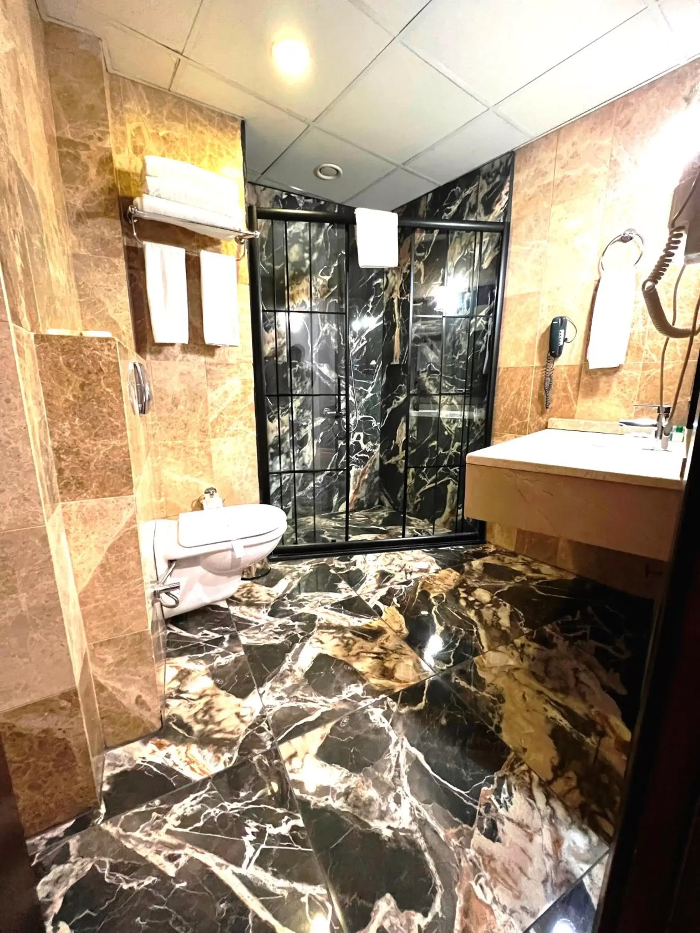 Bathroom in Gülhanepark Hotel & Spa