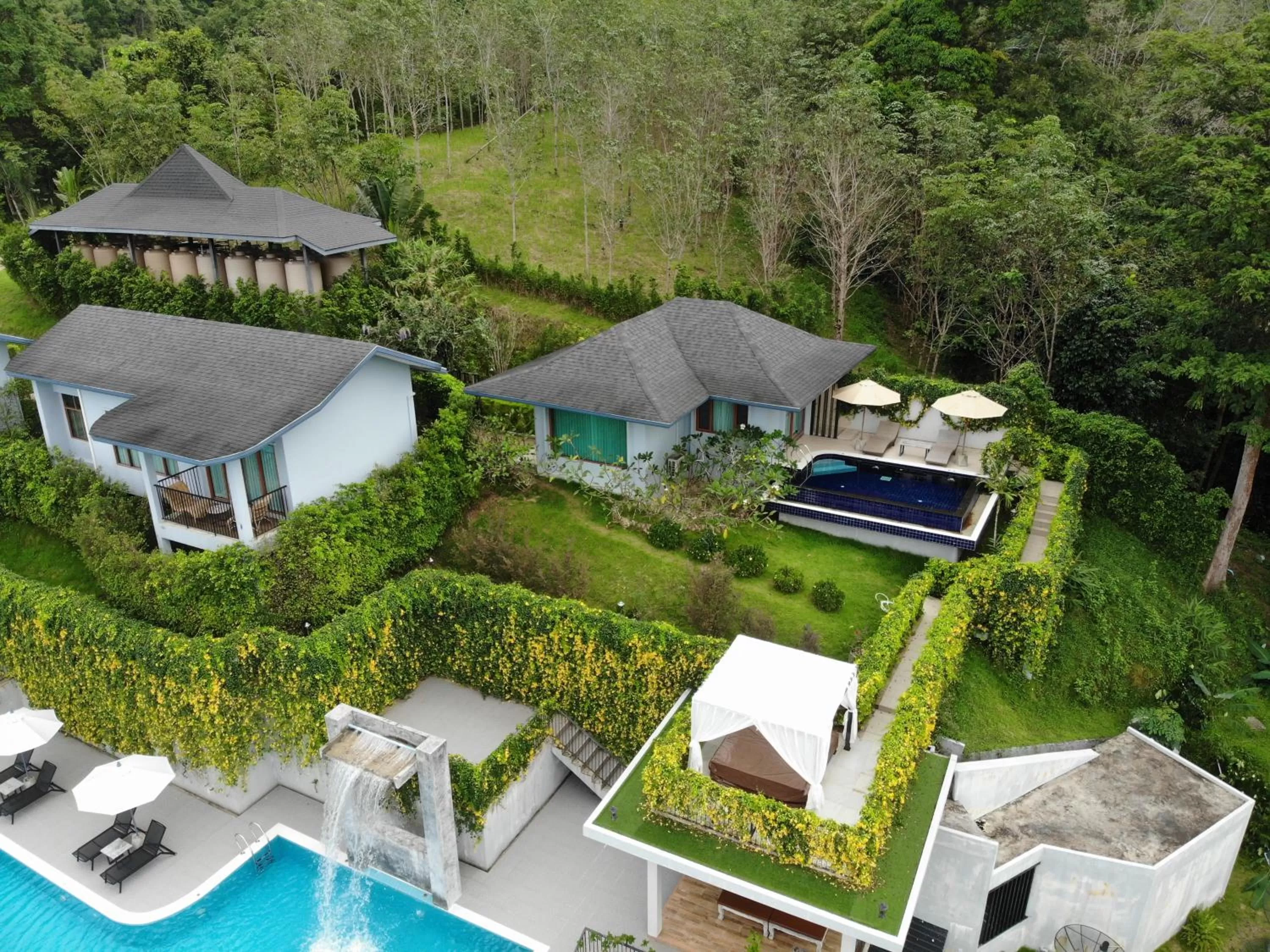 Property building in Khaolak Blue Sky Villa