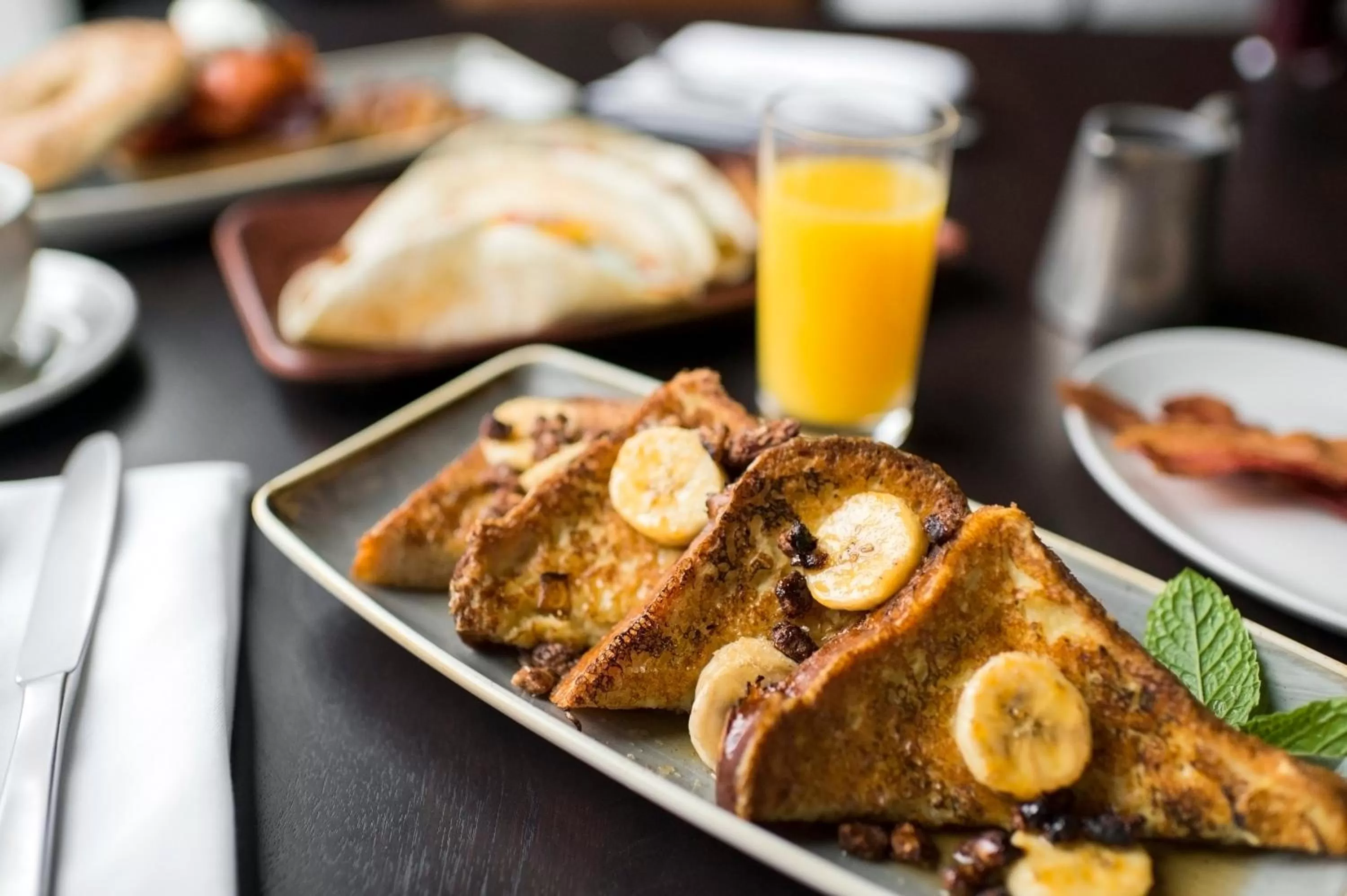 Restaurant/places to eat in Kimpton Taconic Hotel by IHG