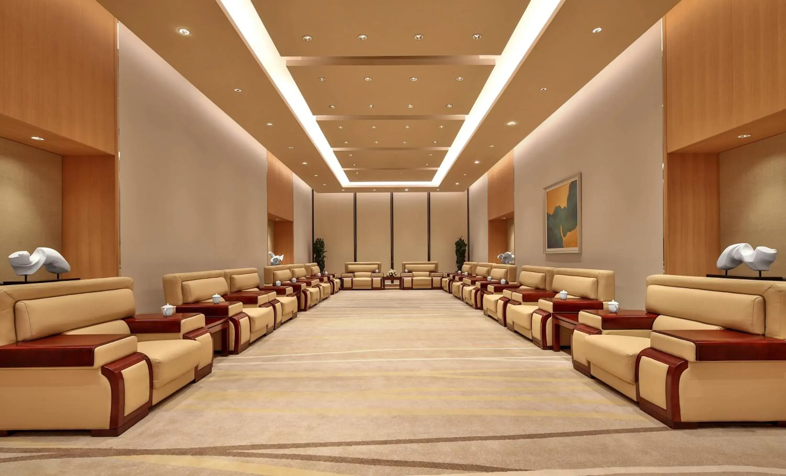 Meeting/conference room in Holiday Inn Chengdu Qinhuang, an IHG Hotel