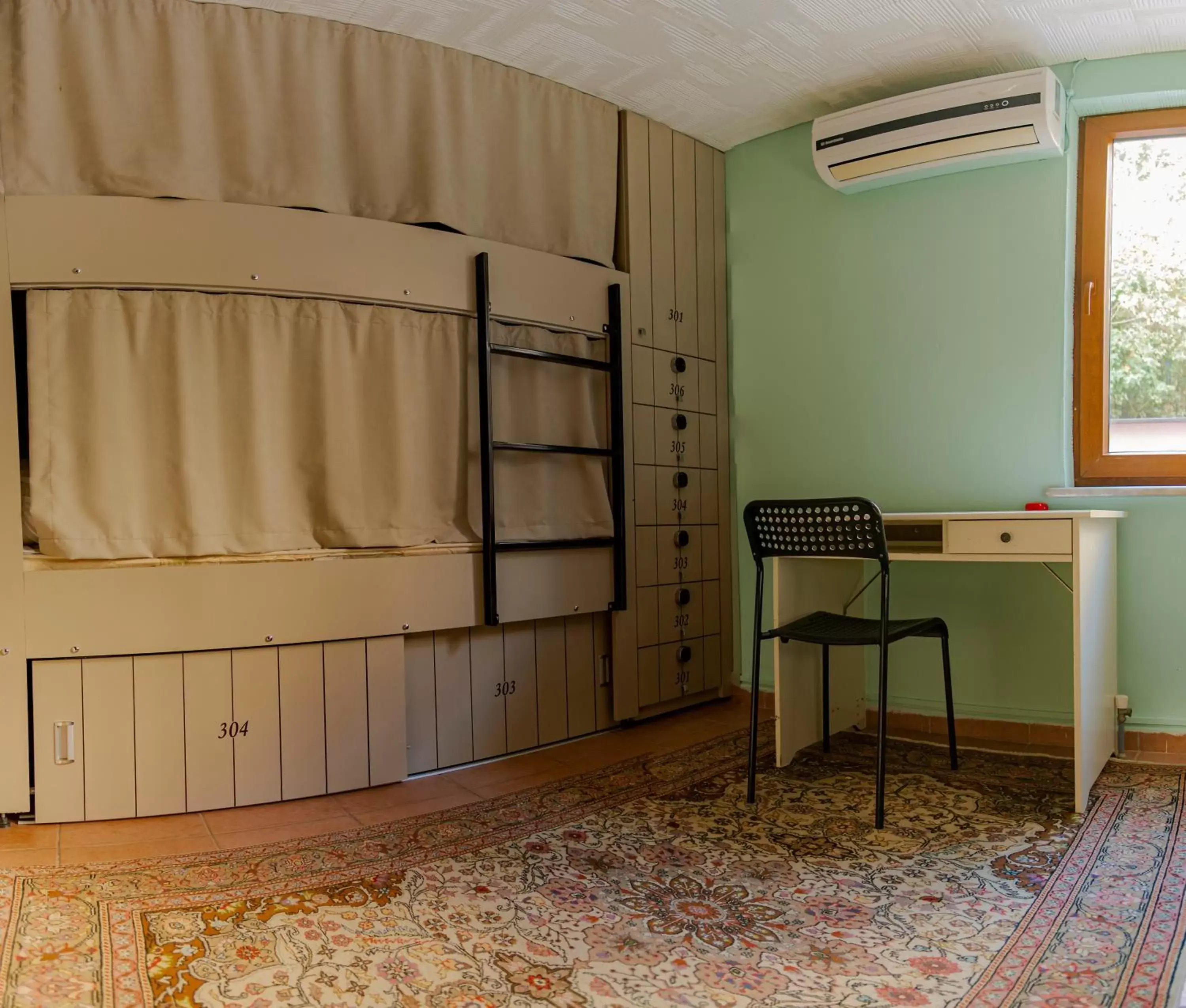 Photo of the whole room in Agora Guesthouse
