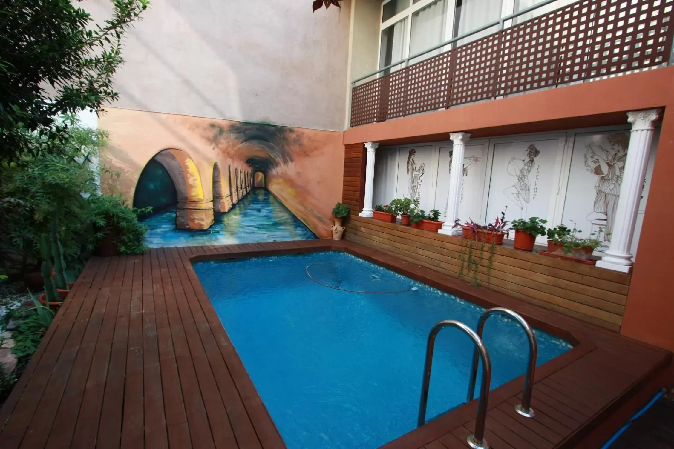 Swimming Pool in Bed and Breakfast "Domus Atilia"