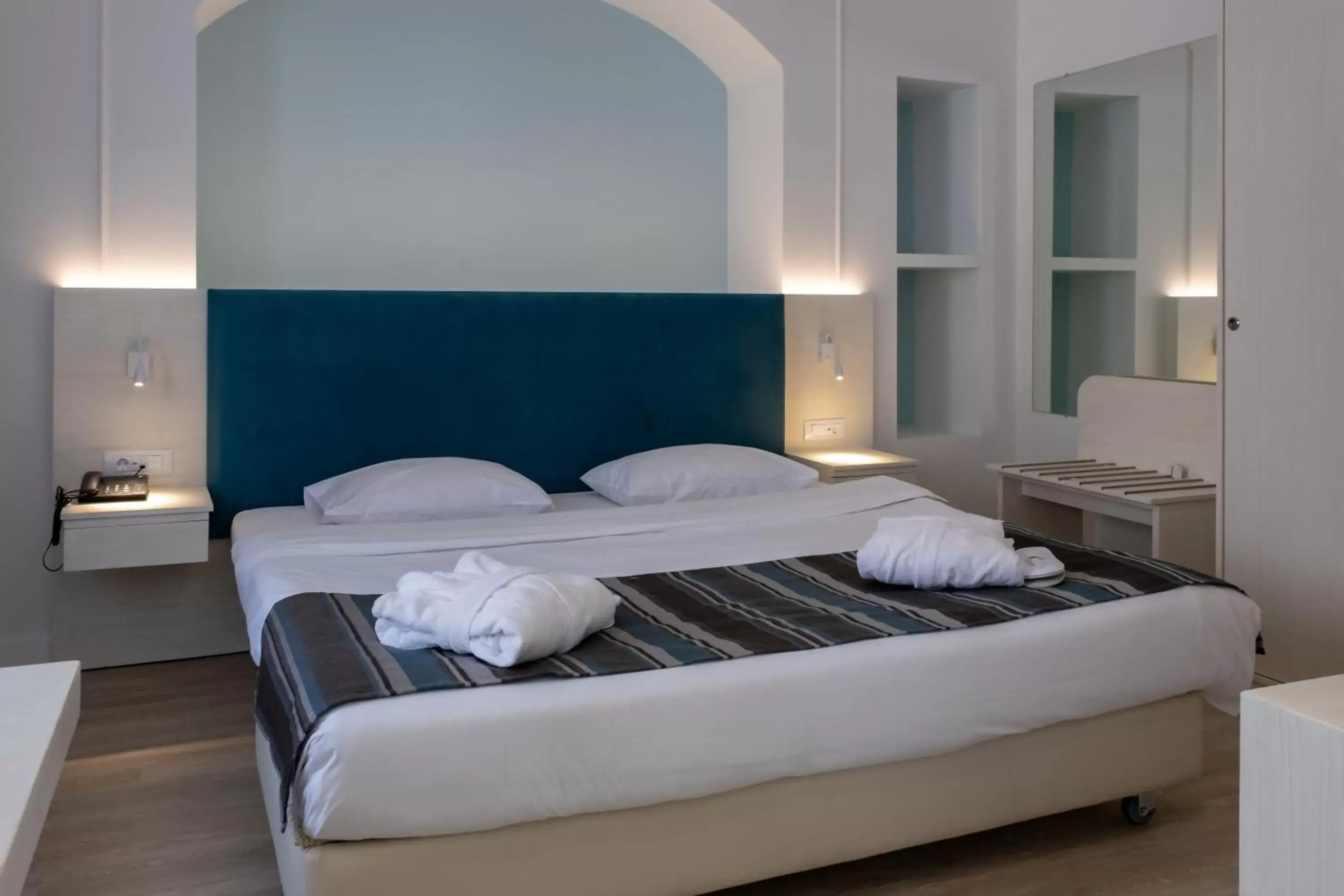 Bed in Athens Cypria Hotel