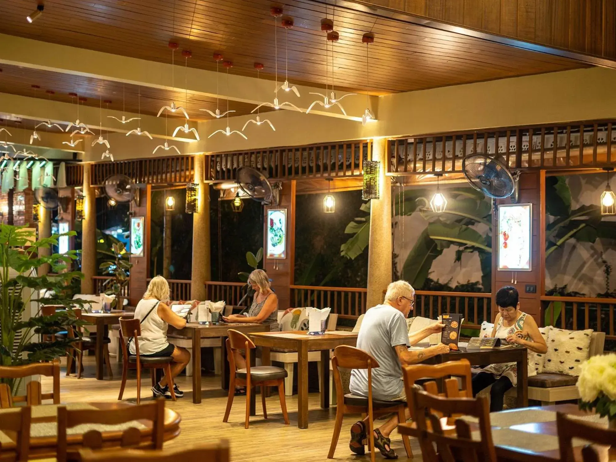 Restaurant/places to eat in Baan Sailom Hotel Phuket - Sha Extra Plus Restaurant/places to eat in Baan Sailom Hotel Phuket - Sha Extra Plus