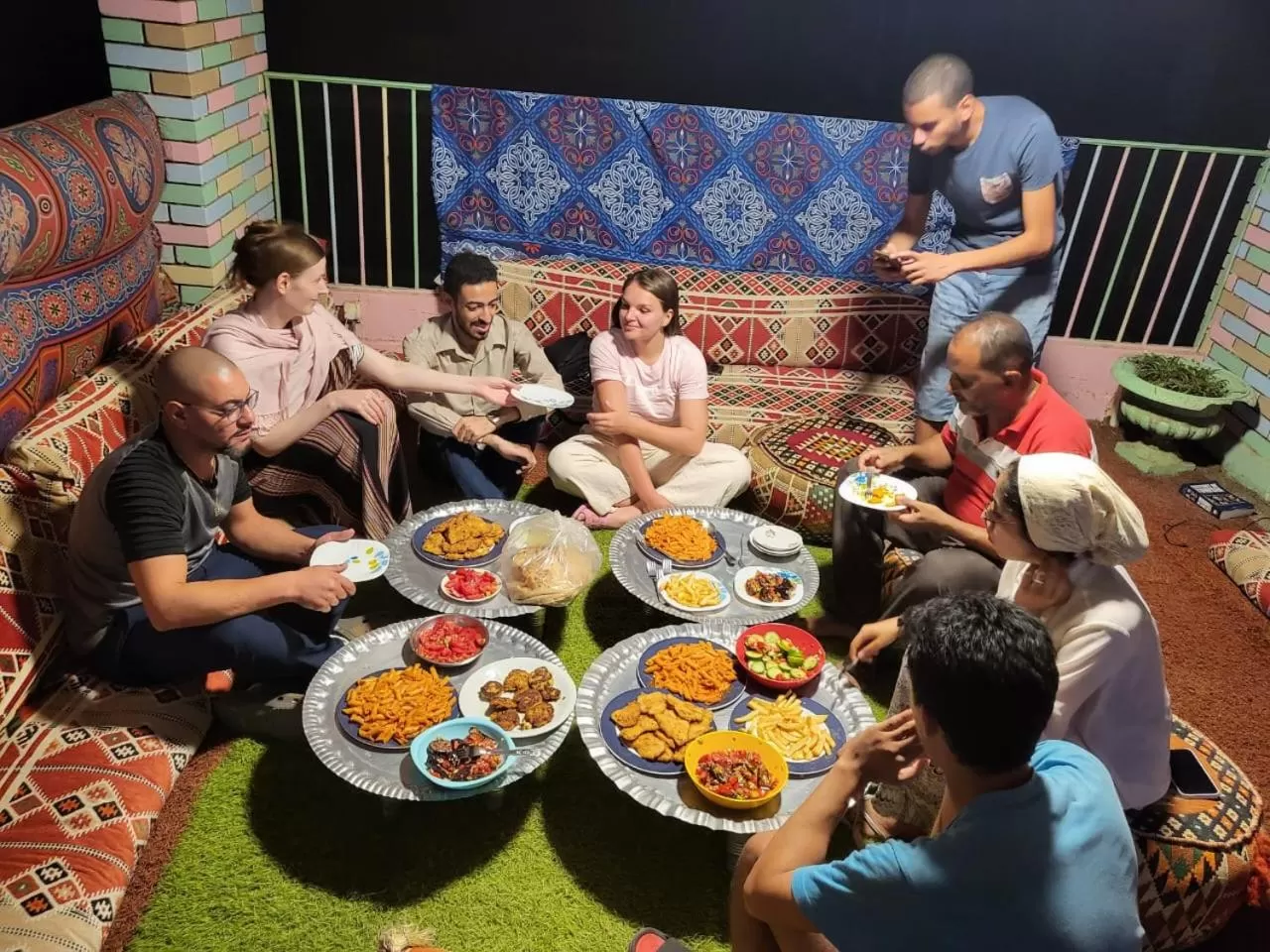 Restaurant/places to eat in Castle Hotel