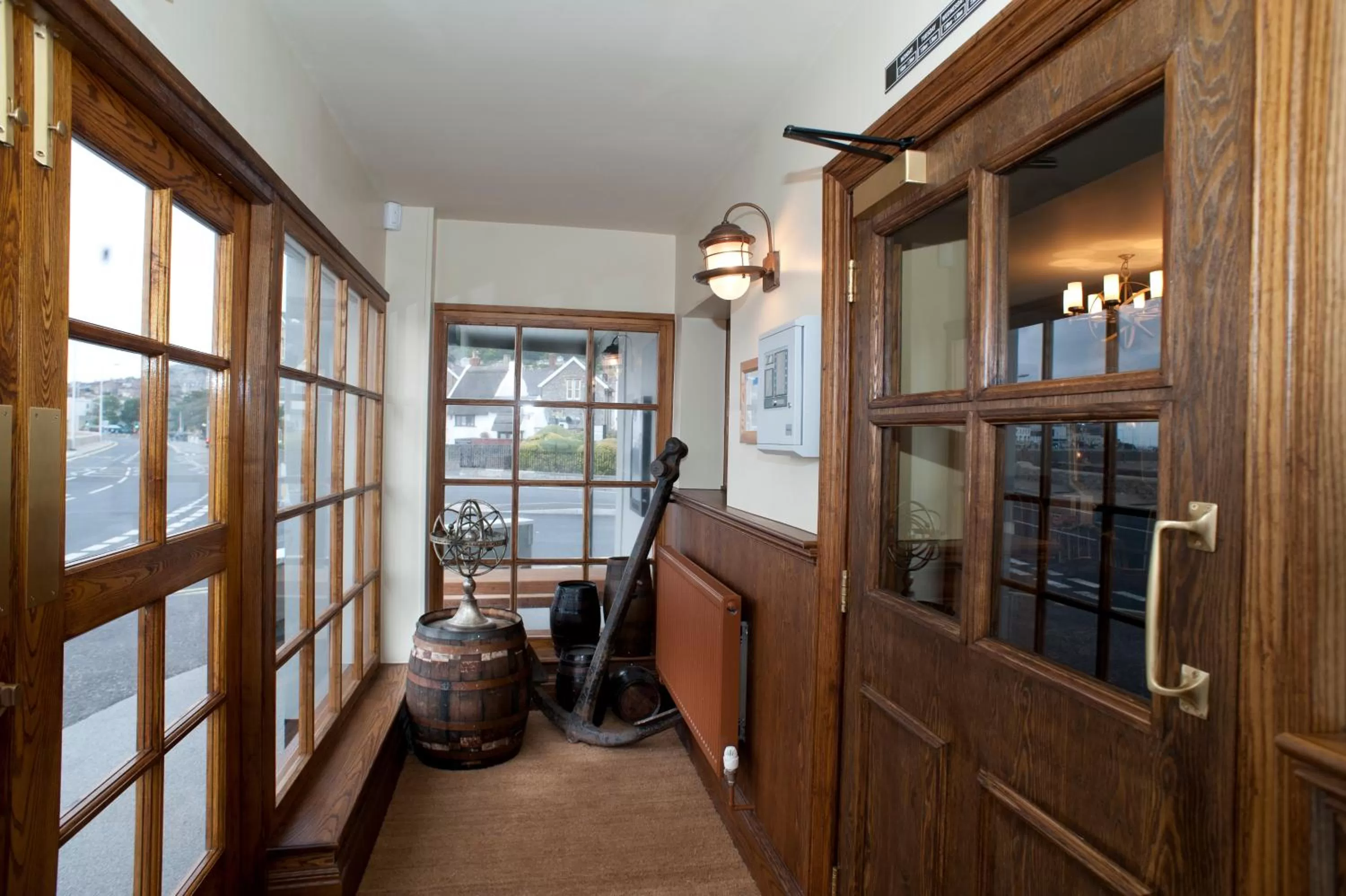 Cabot Court Hotel Wetherspoon