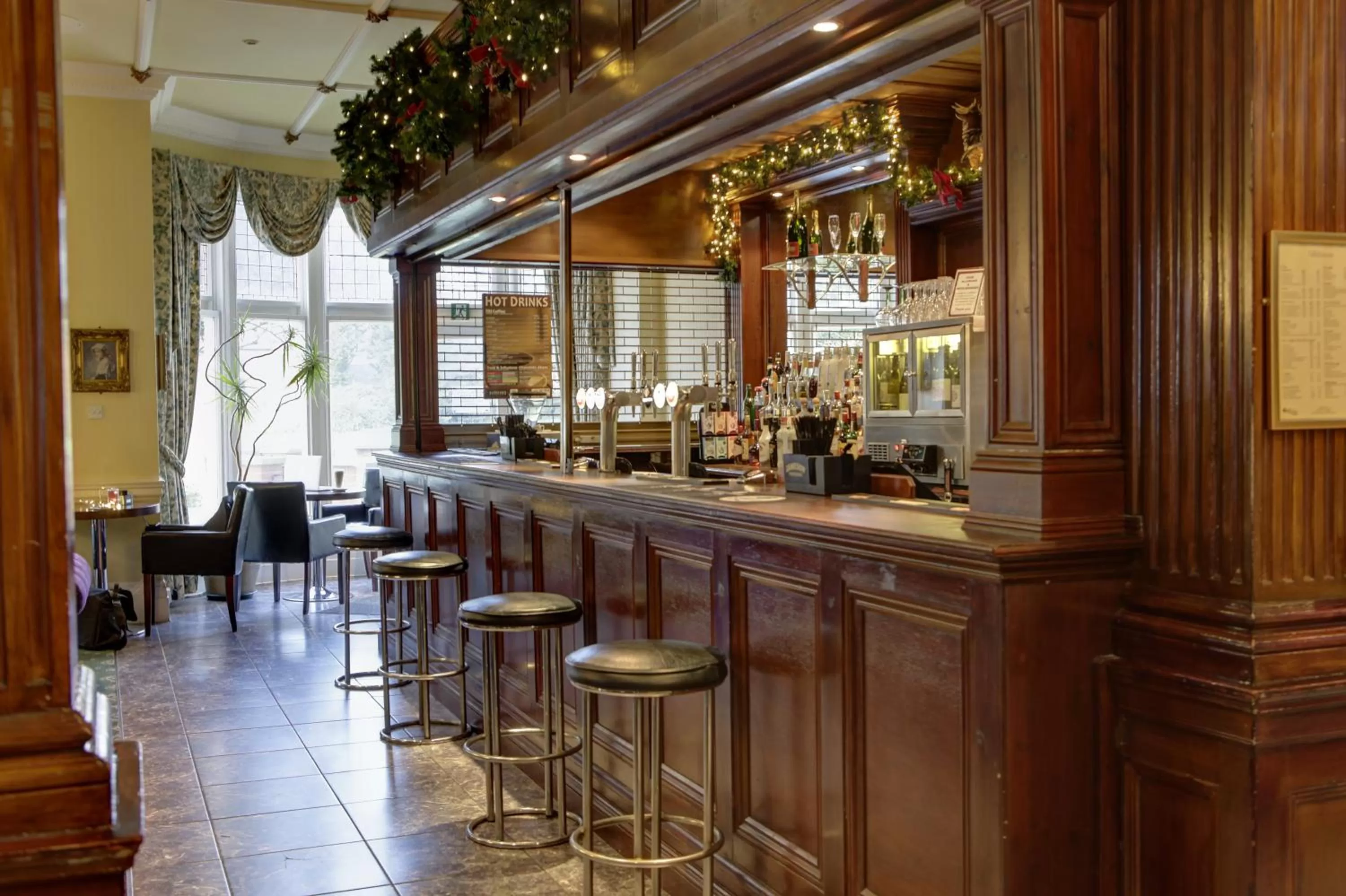 Food and drinks in Burlington Hotel, BW Premier Collection by Best Western