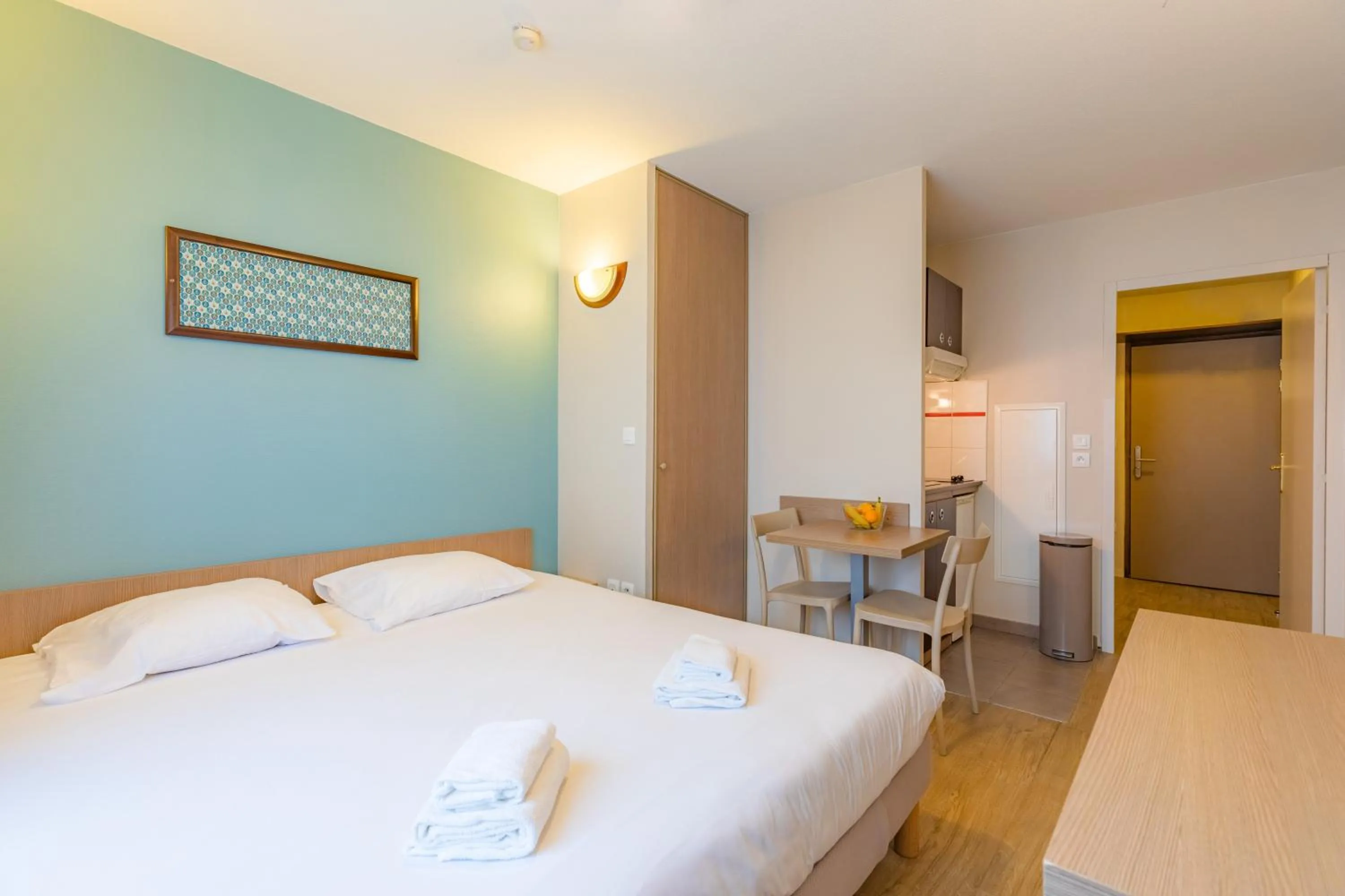 Bed in Appart'City Classic La Roche sur Yon Centre