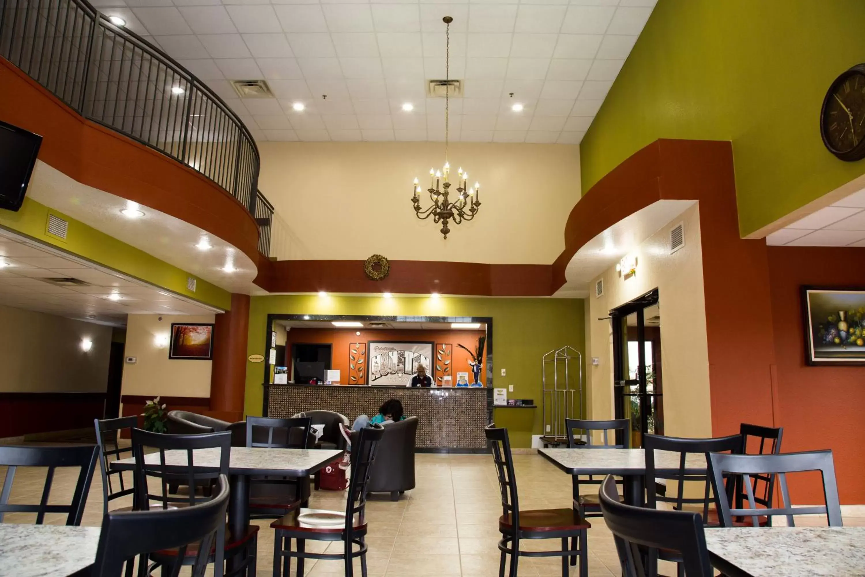 Lobby or reception, Restaurant/Places to Eat in Super 8 by Wyndham Intercontinental Houston TX