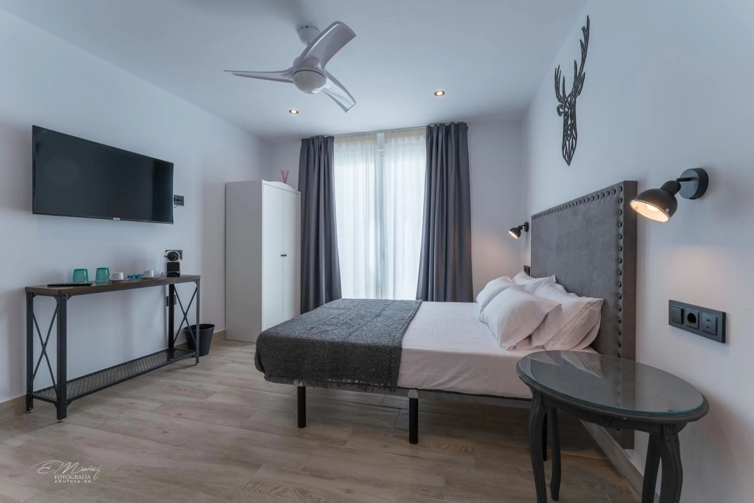 Photo of the whole room, Bed in La Posada del Teatro H Boutique