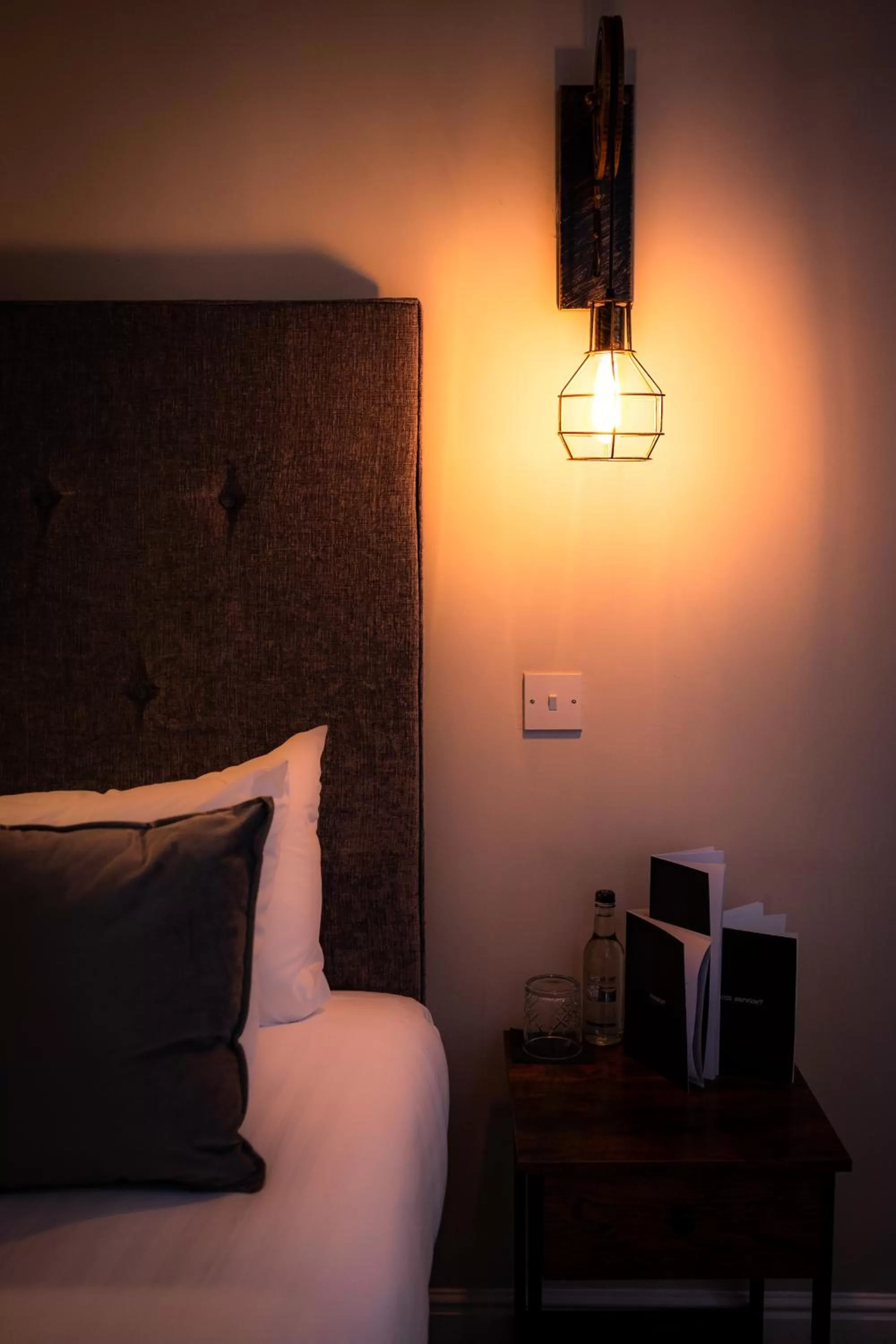 Small Double Room in The Bridge