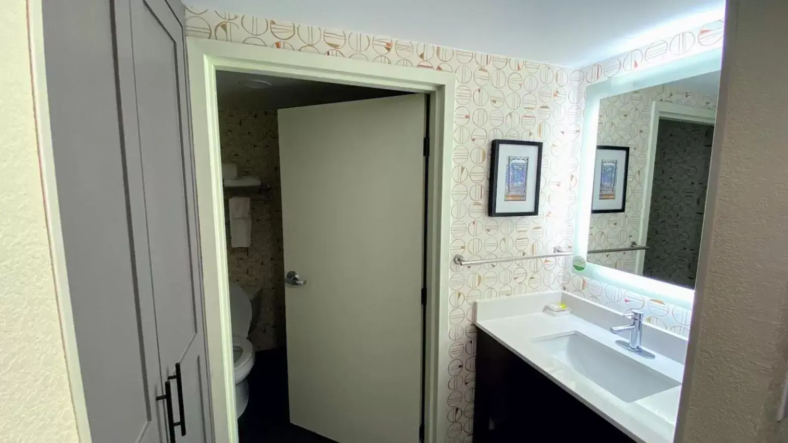 Bathroom in Holiday Inn Spartanburg Northwest