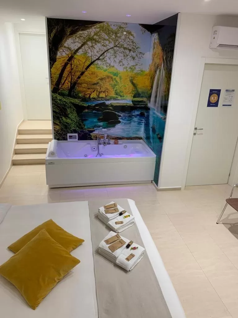 Hot Tub in Beppe House