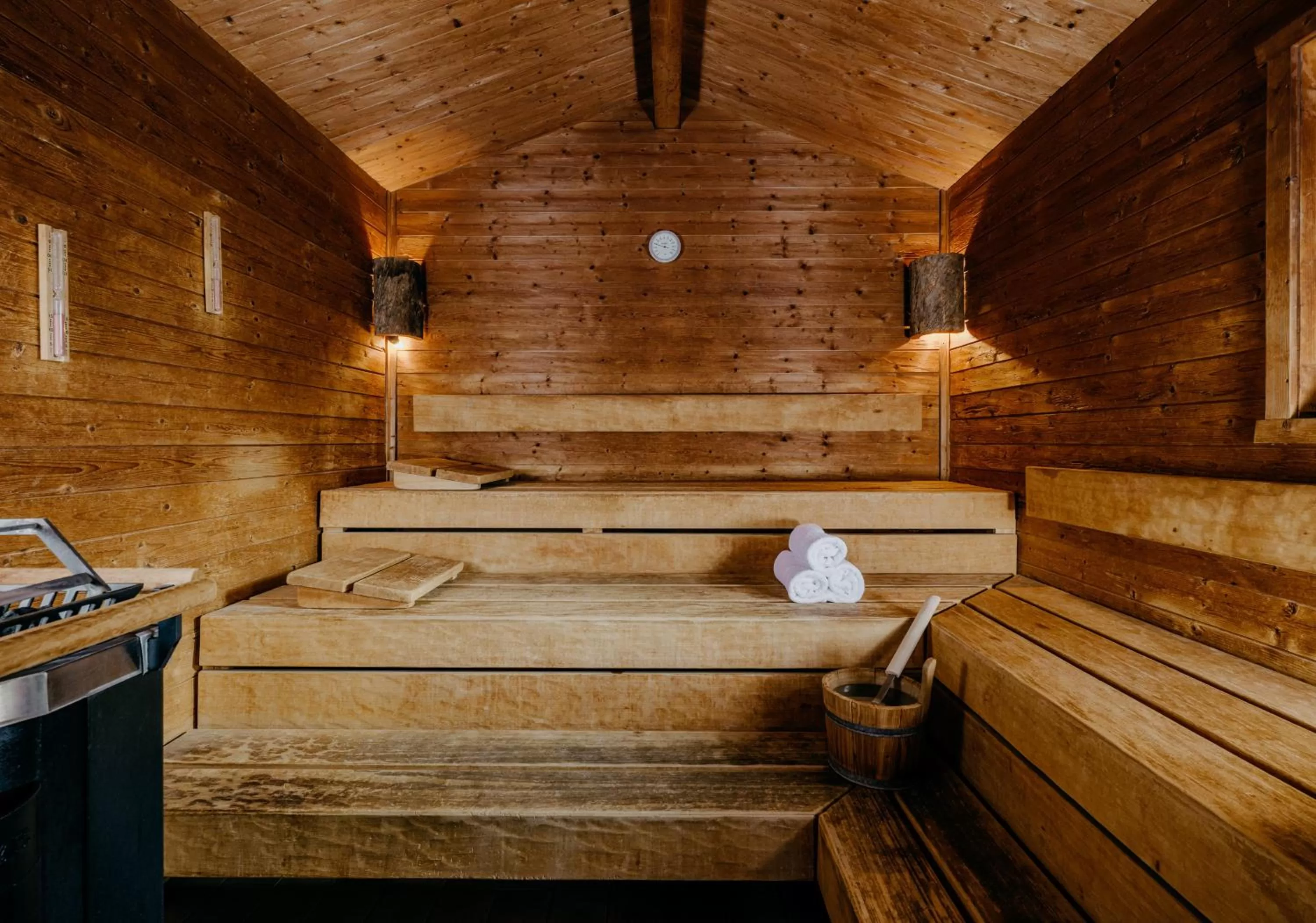 Sauna in Romantik Berghotel Astenkrone