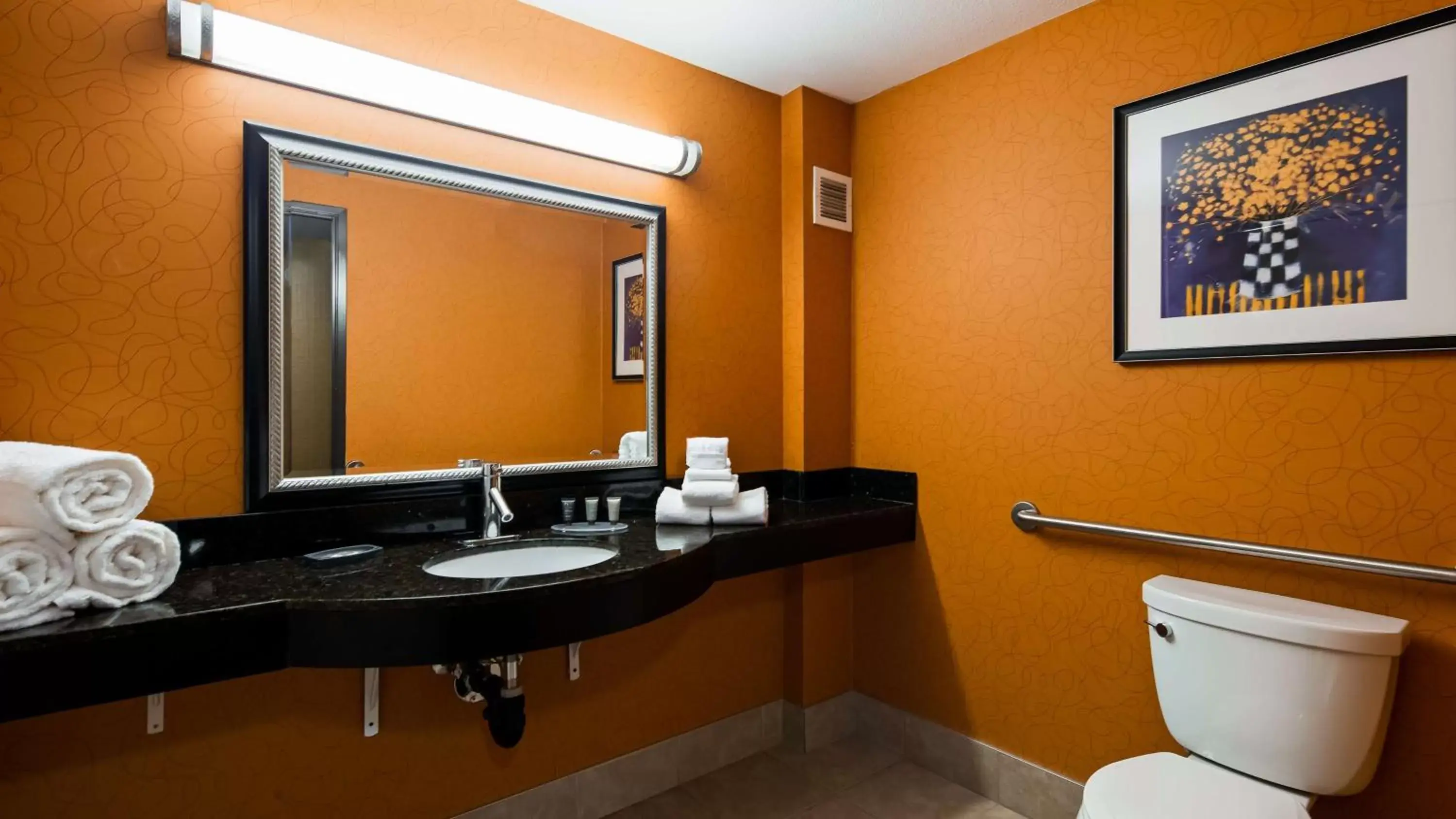 Photo of the whole room, Bathroom in Best Western Plus Fresno Airport Hotel