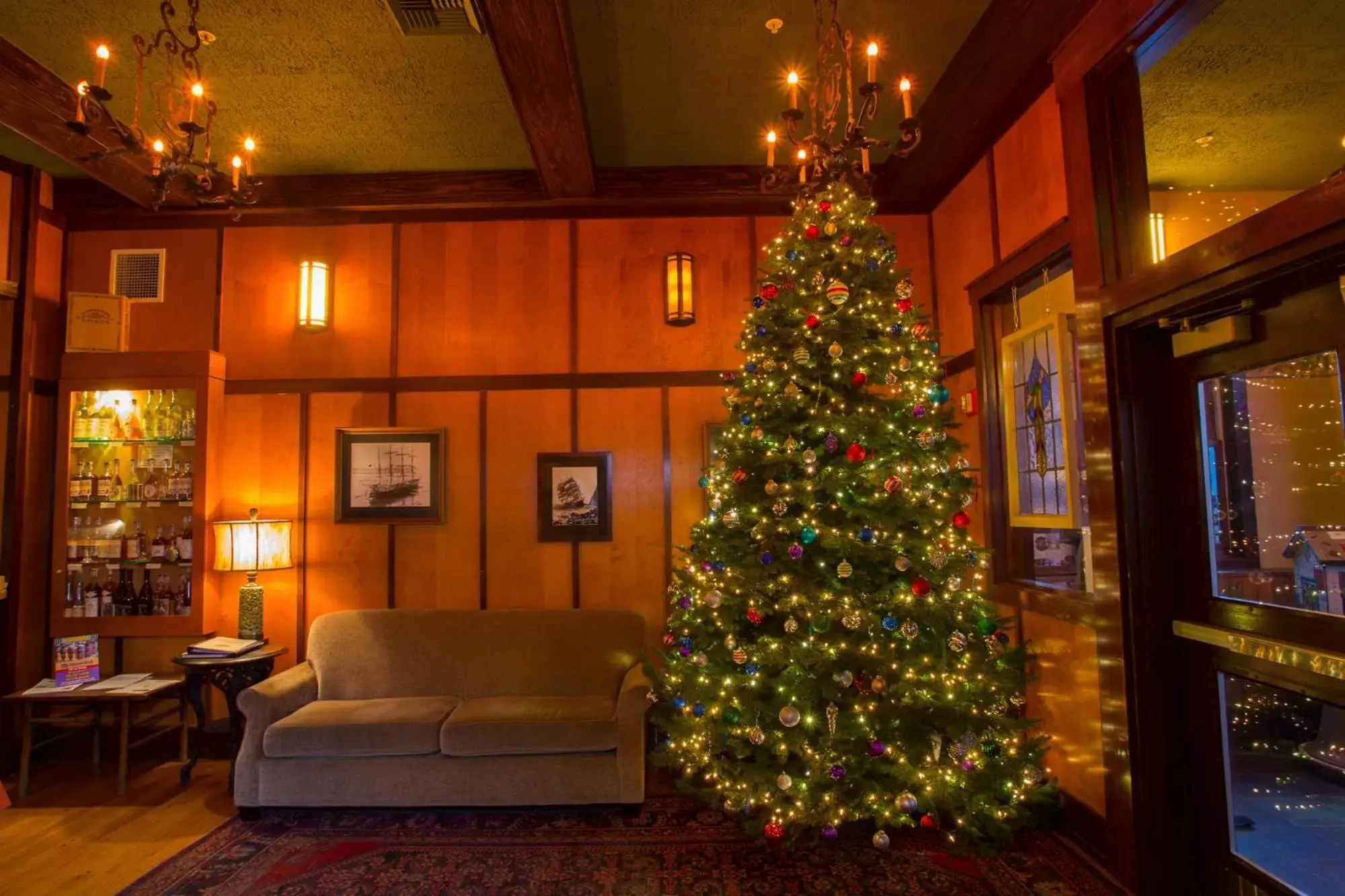 Seating Area in McMenamins Gearhart Hotel