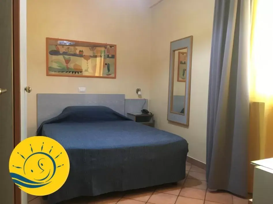 Single Room in Hotel Ping Pong Single Room in Hotel Ping Pong