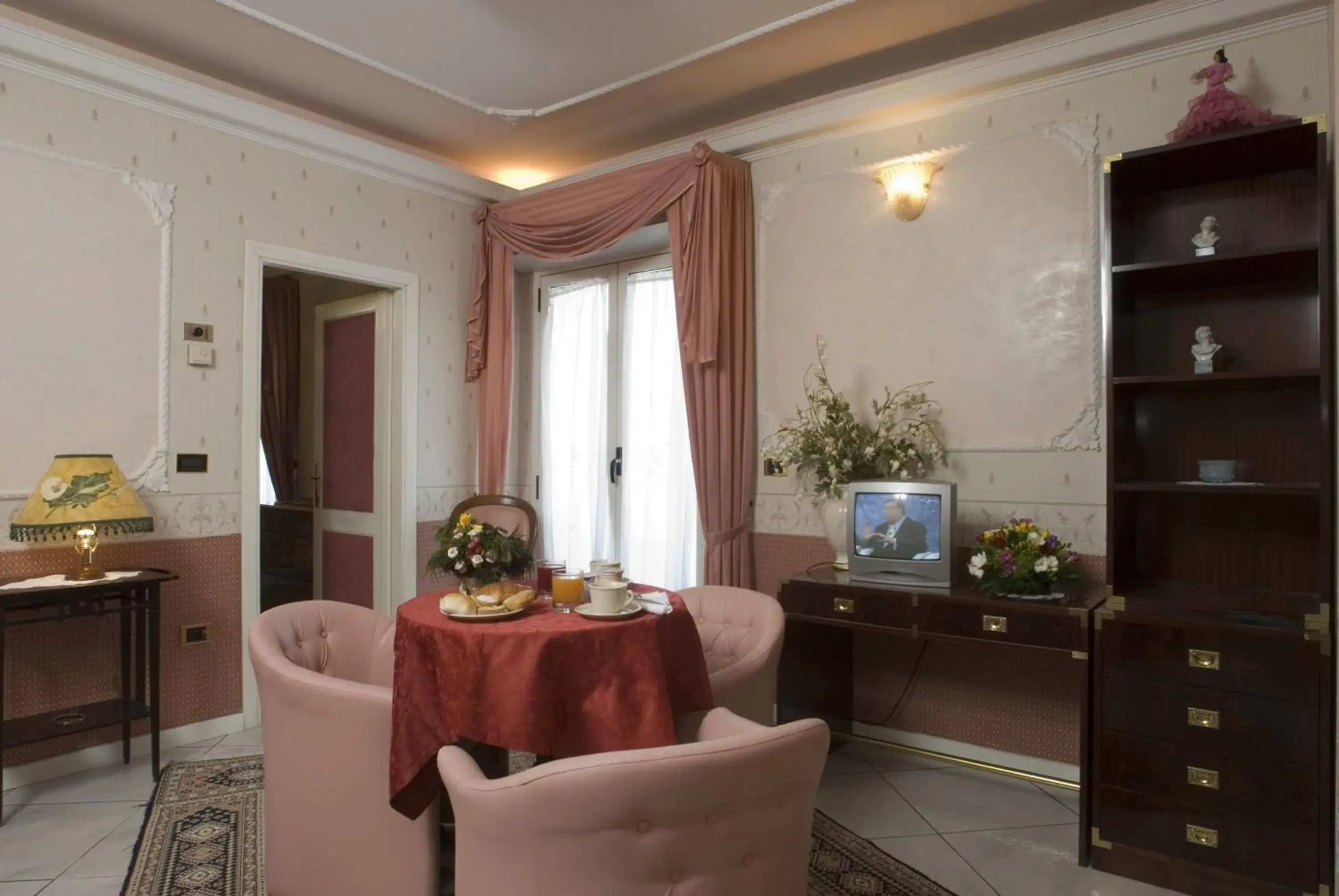Decorative detail, Seating Area in Hotel Vienna Ostenda e Ristorante il Danubio