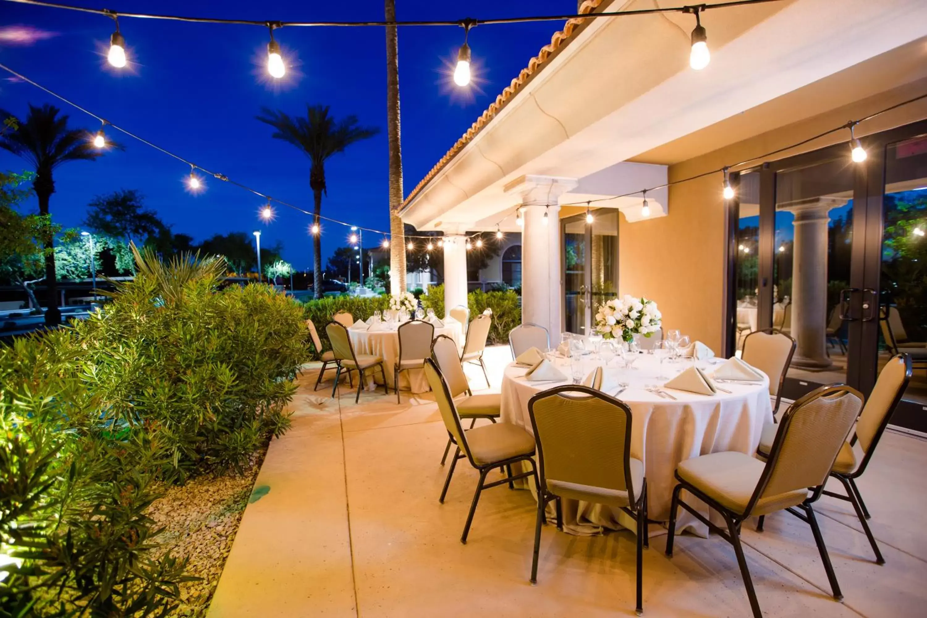 Banquet/Function facilities, Restaurant/Places to Eat in Holiday Inn Phoenix/Chandler, an IHG Hotel