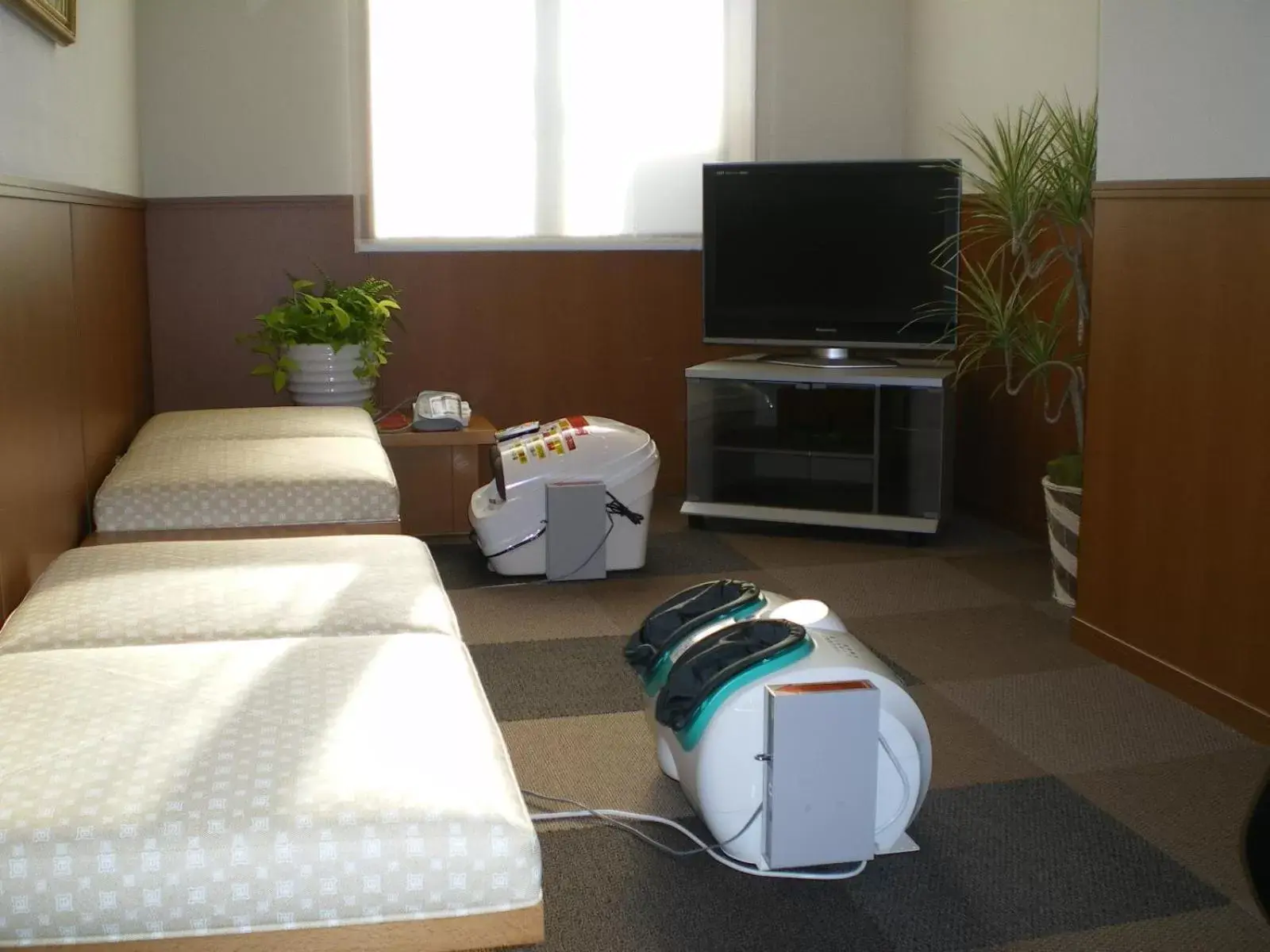 TV and multimedia, TV/Entertainment Center in Hotel Route-Inn Tomakomai Ekimae