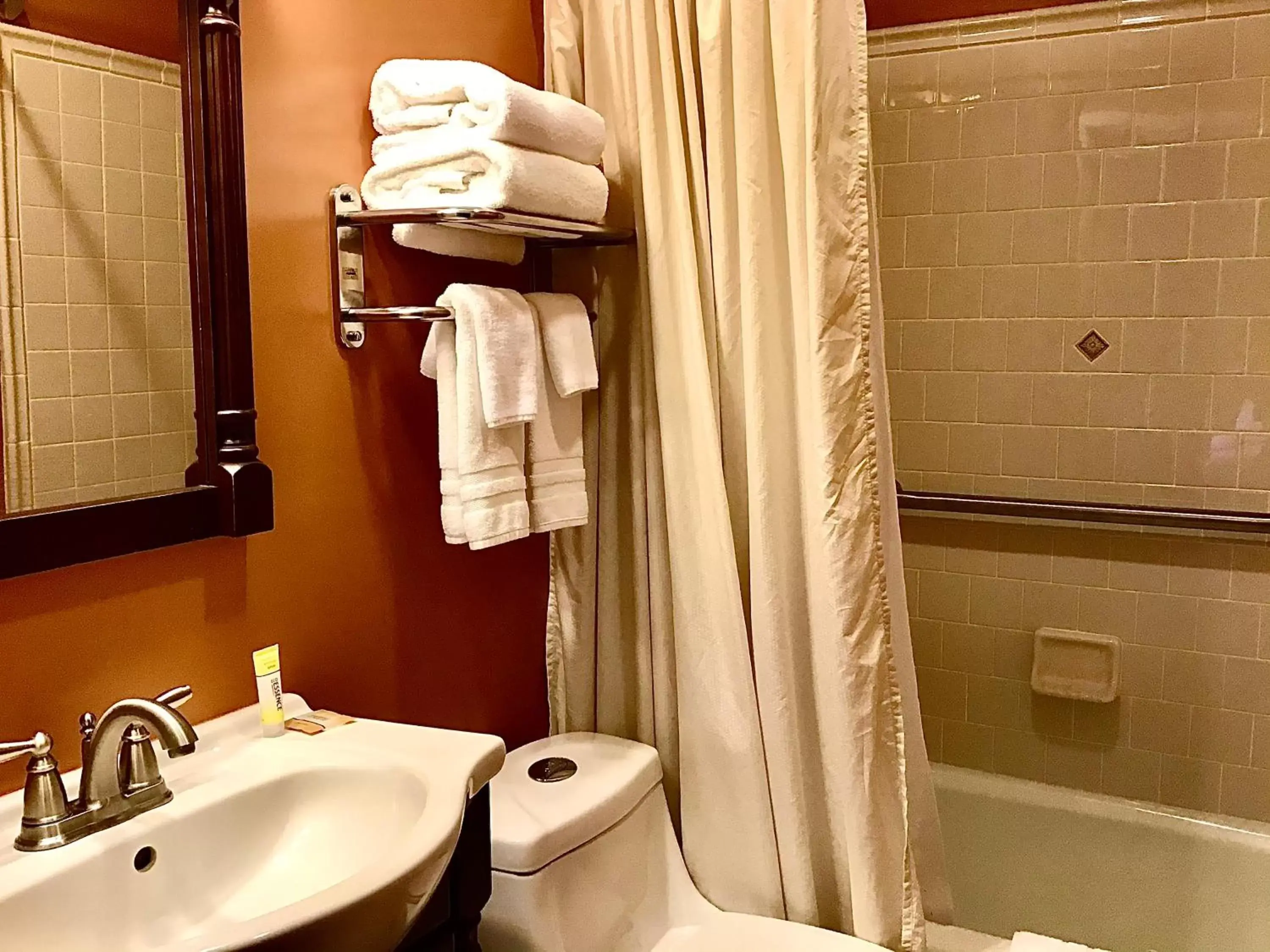 Bathroom in Eureka Inn, Trademark Collection by Wyndham