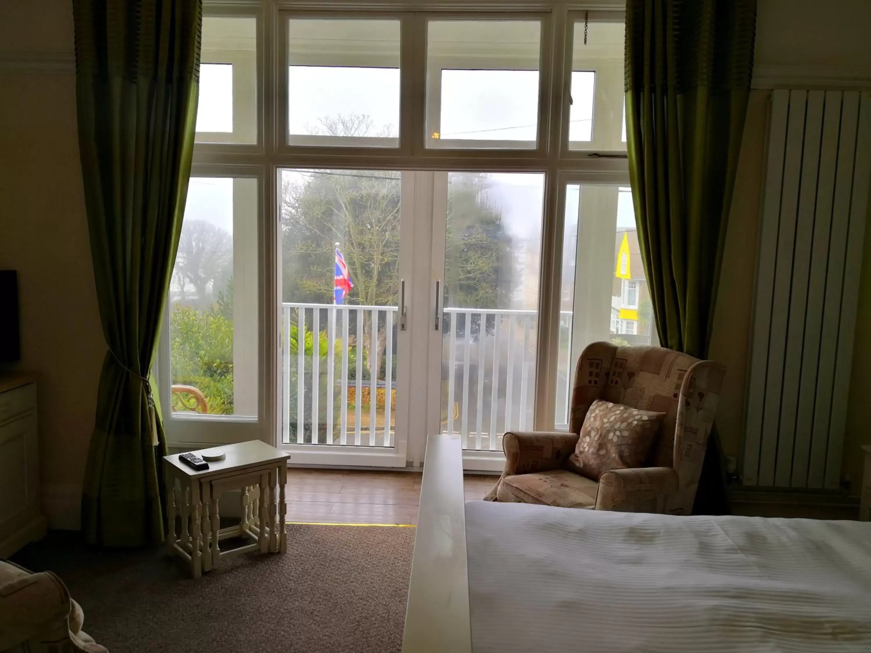 Bedroom, Bed in Sunset Guest House