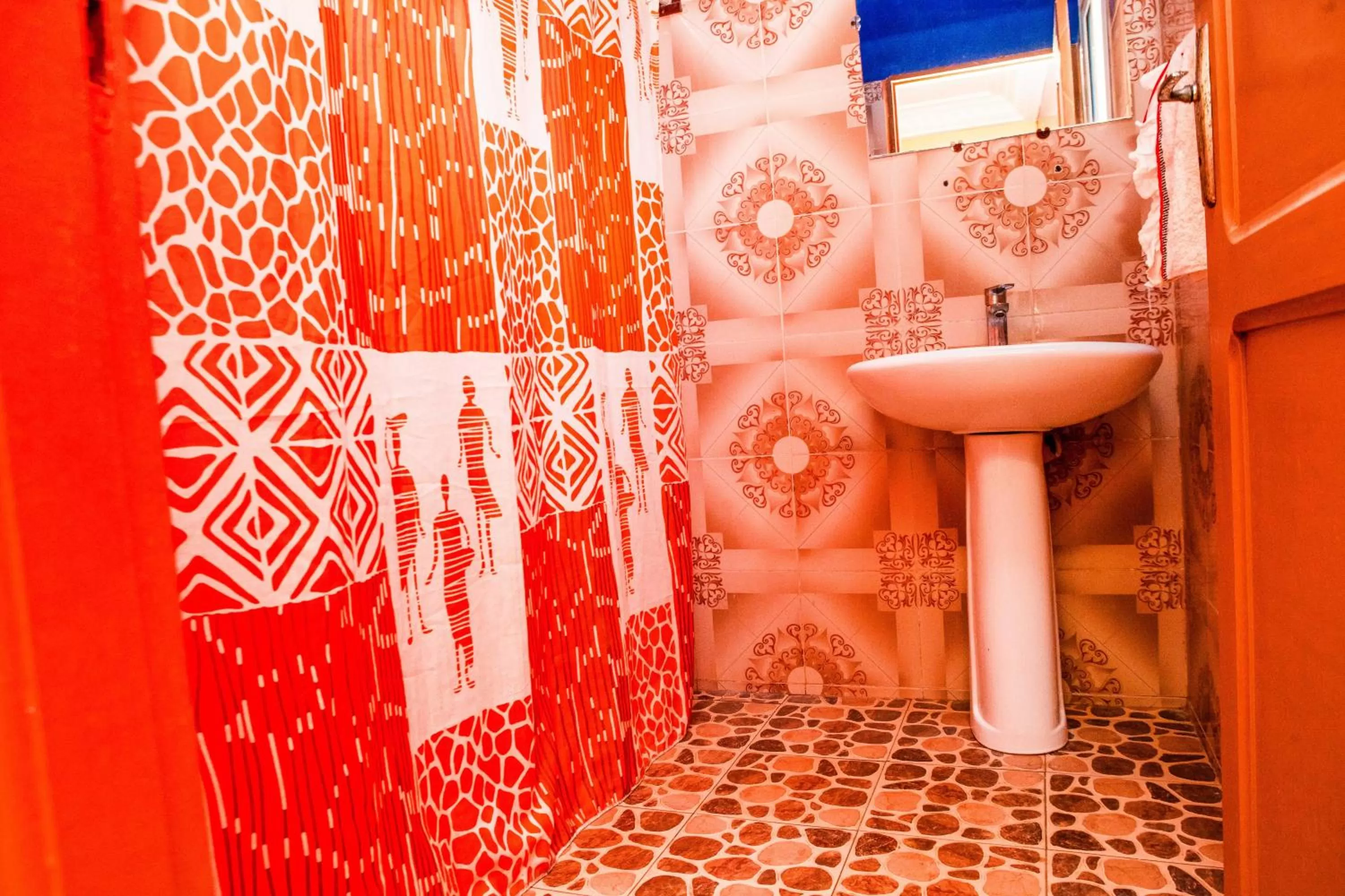 Bathroom in Hôtel abdou diouf