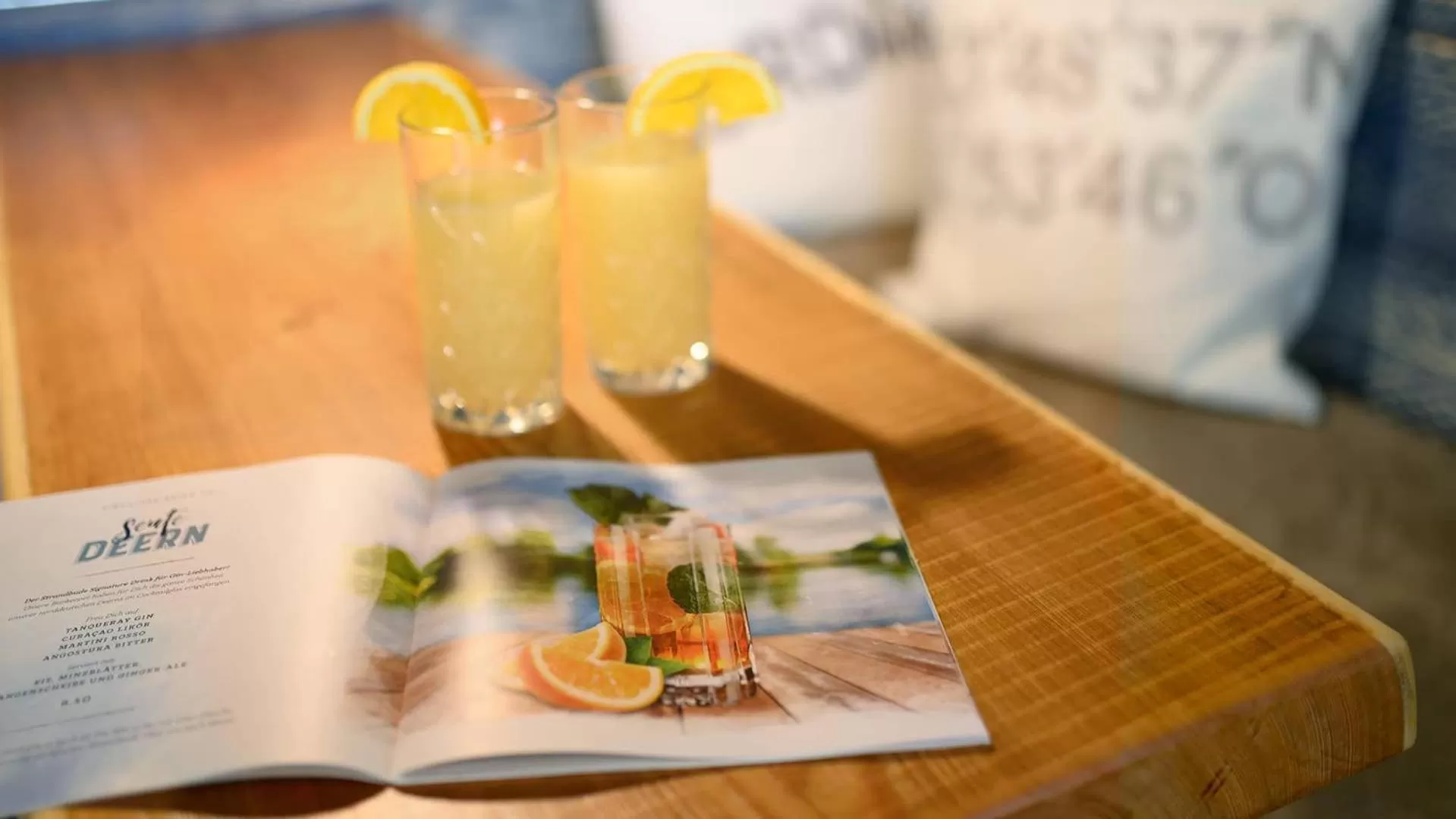 Lounge or bar in Hotel Am Medemufer