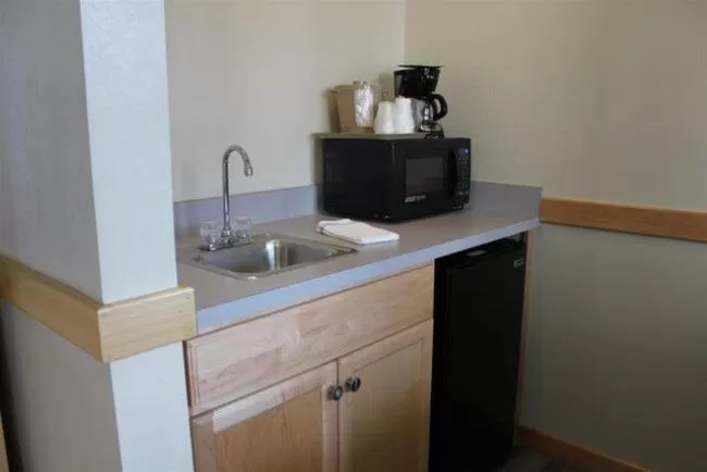 Coffee/tea facilities in Pony Island Inn