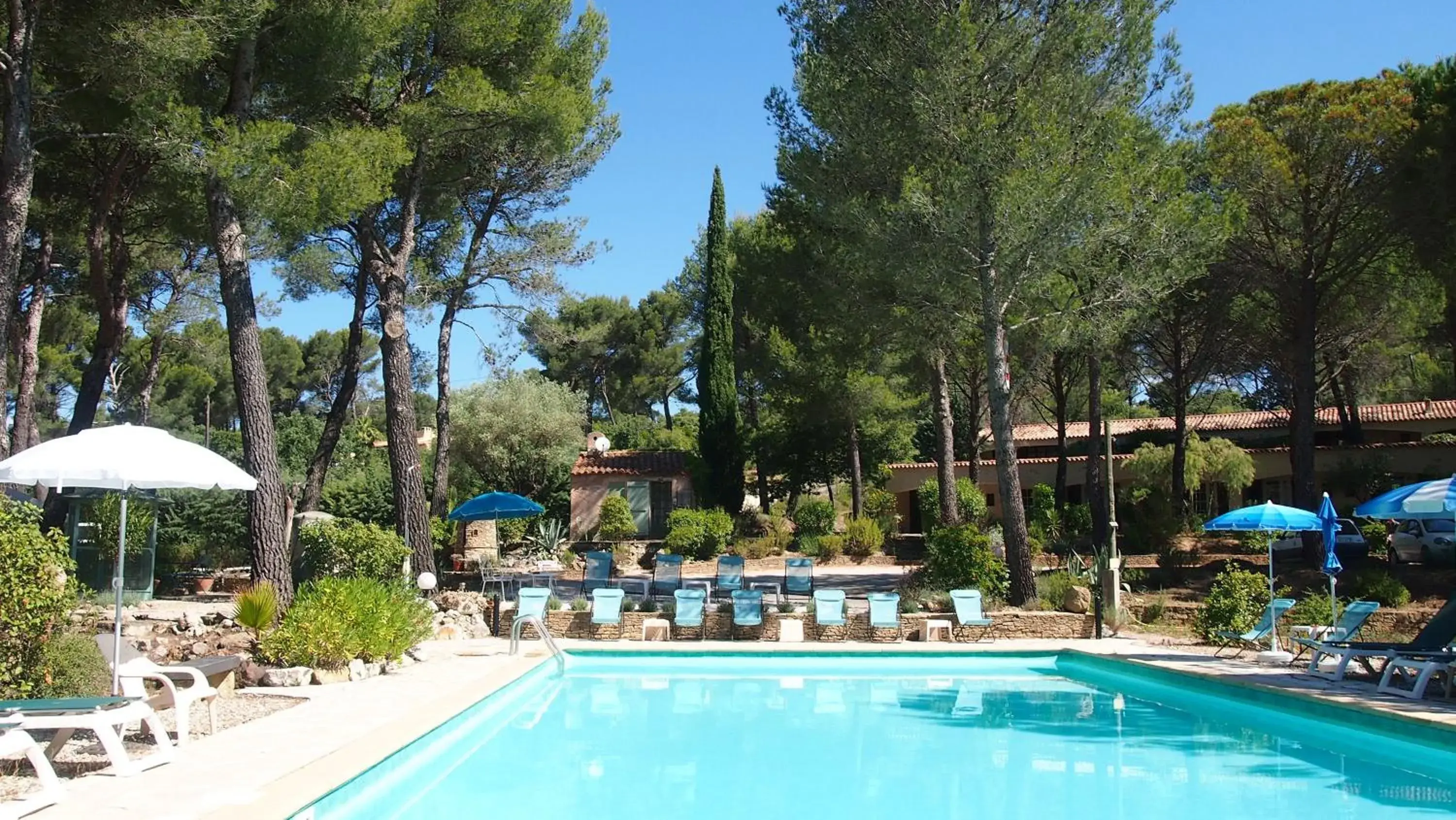 Balcony/Terrace, Swimming Pool in La Cigalière