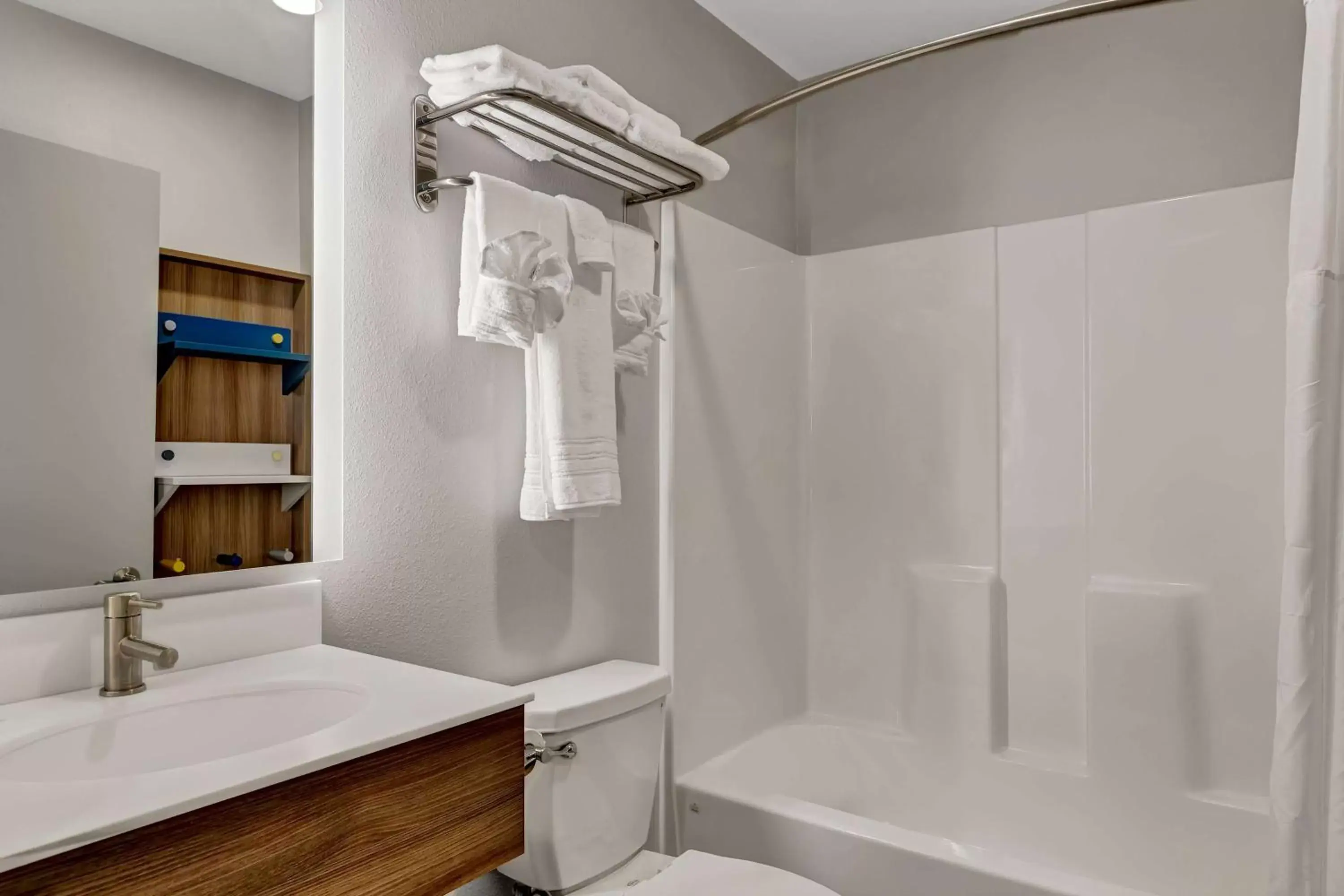 Bathroom in Microtel Inn & Suites by Wyndham George