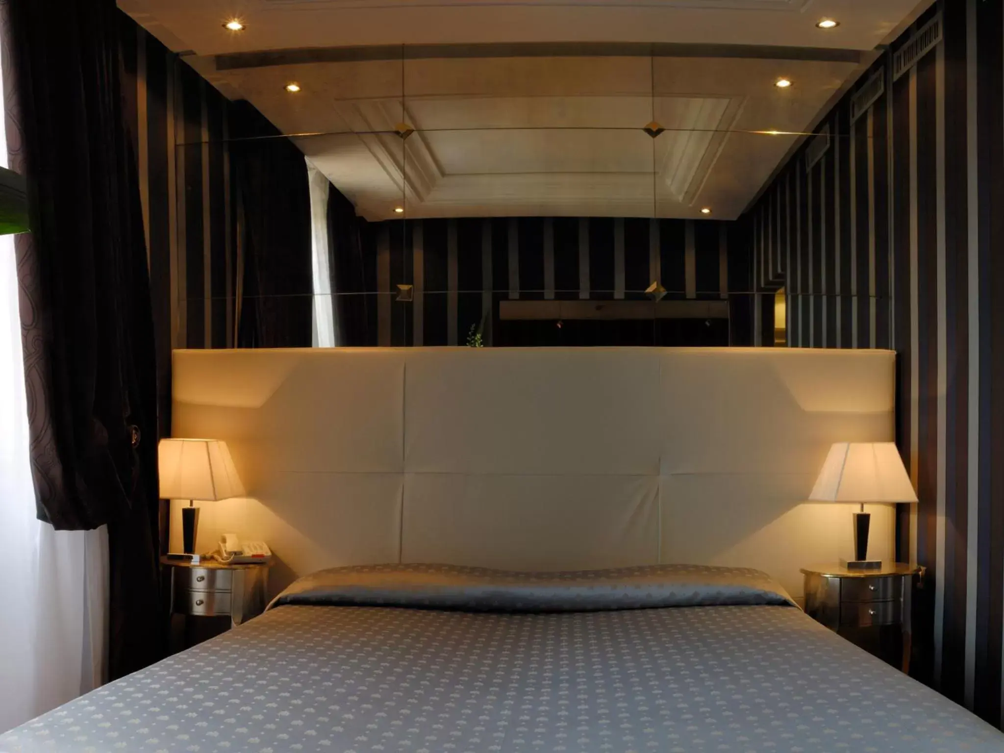 Bedroom, Bed in Atlante Star Hotel