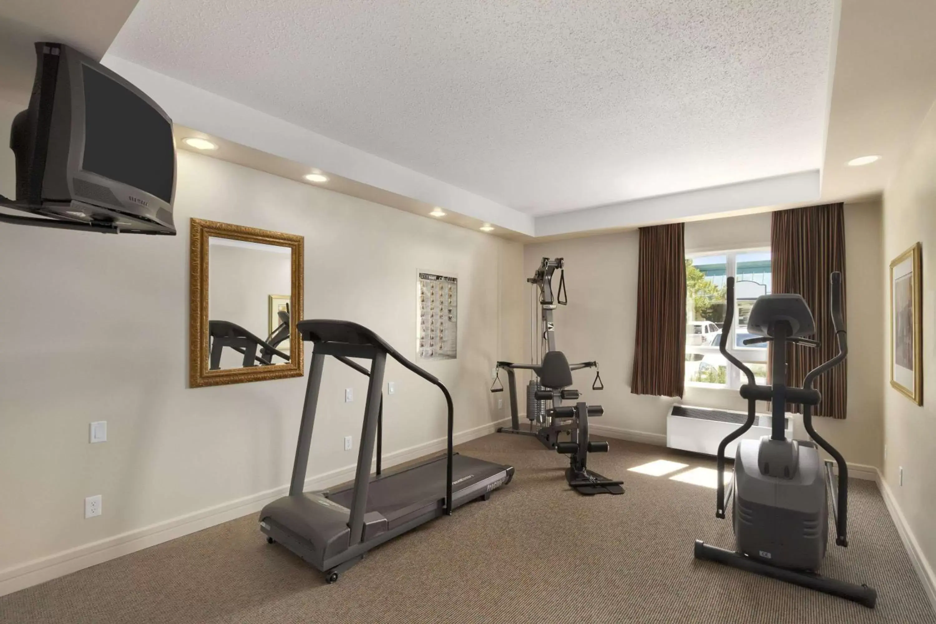 Fitness centre/facilities, Fitness Center/Facilities in Travelodge by Wyndham Spruce Grove
