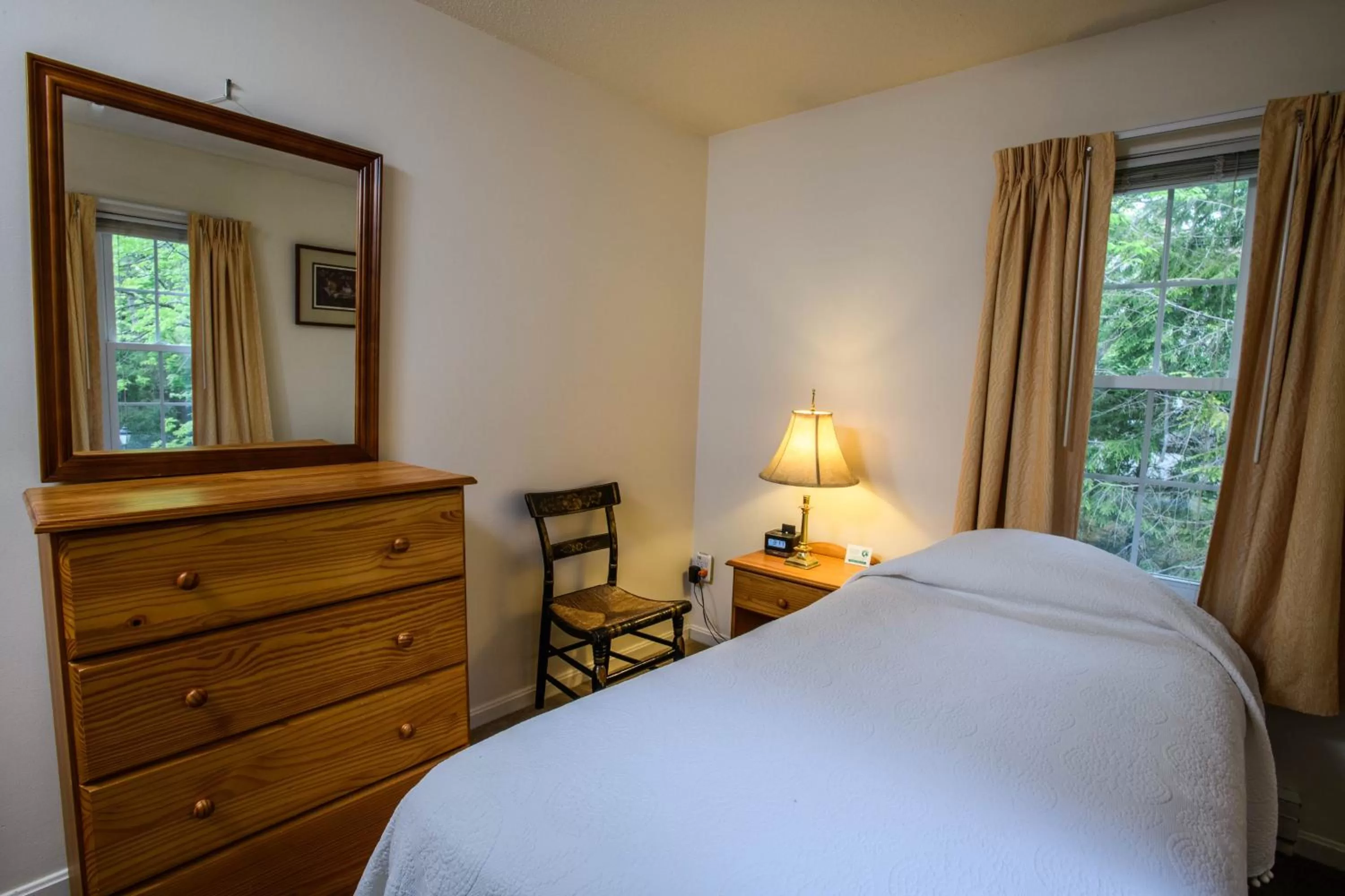 Bedroom, Bed in The Harraseeket Inn & Event House Freeport Downtown