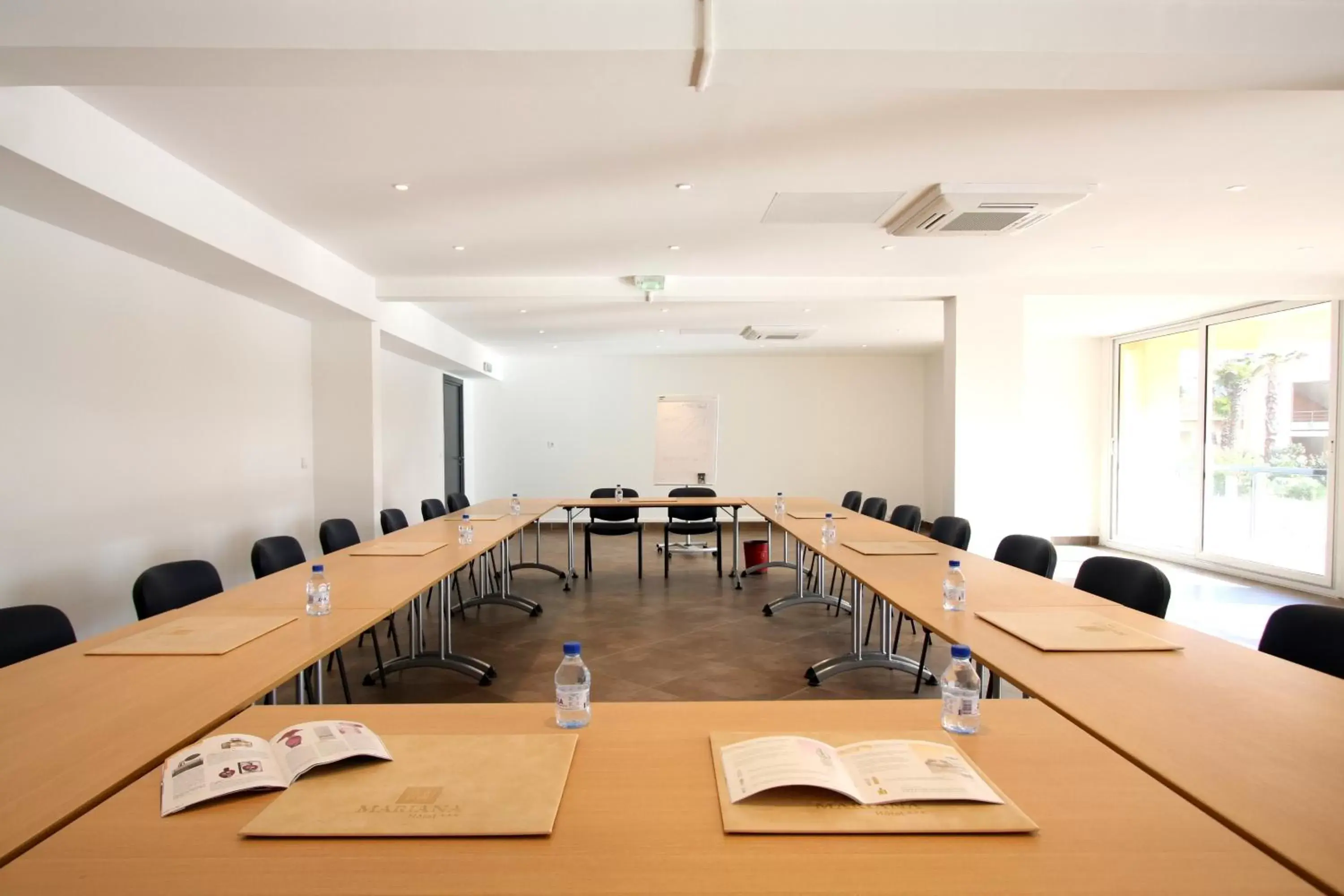 Meeting/conference room in Le Mariana