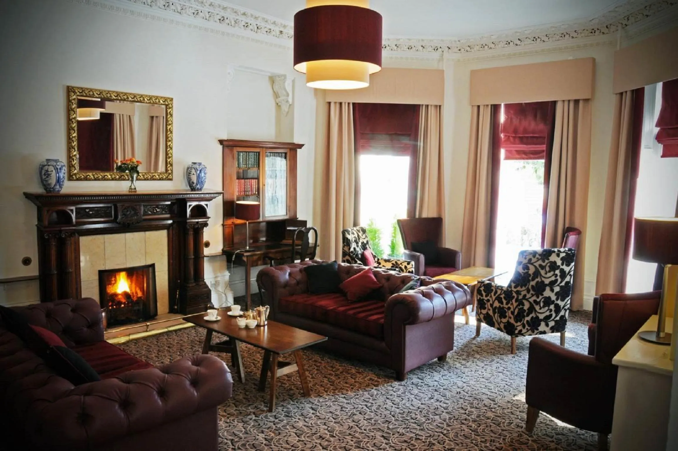 Living room in Tor-Na-Coille Hotel