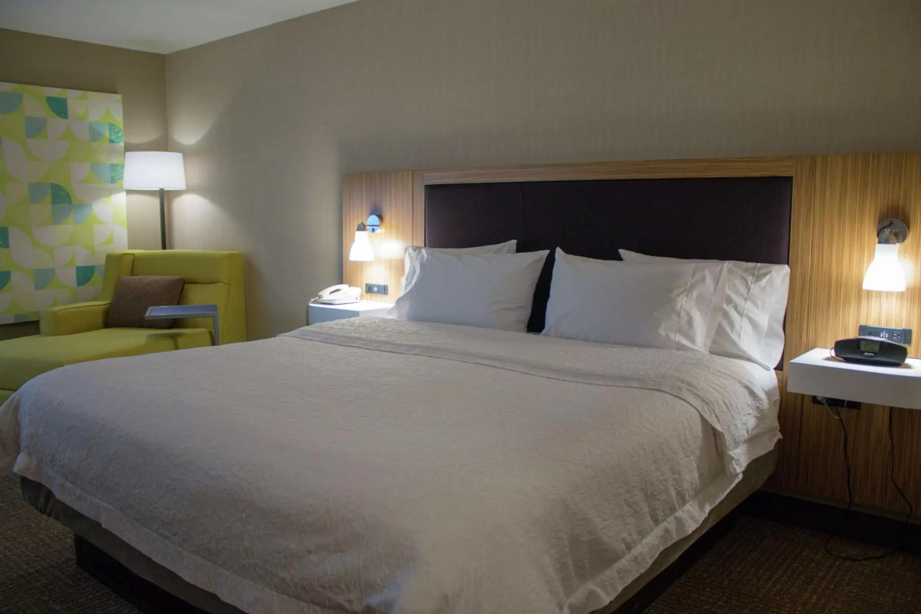 Bed in Hampton Inn Boise - Airport