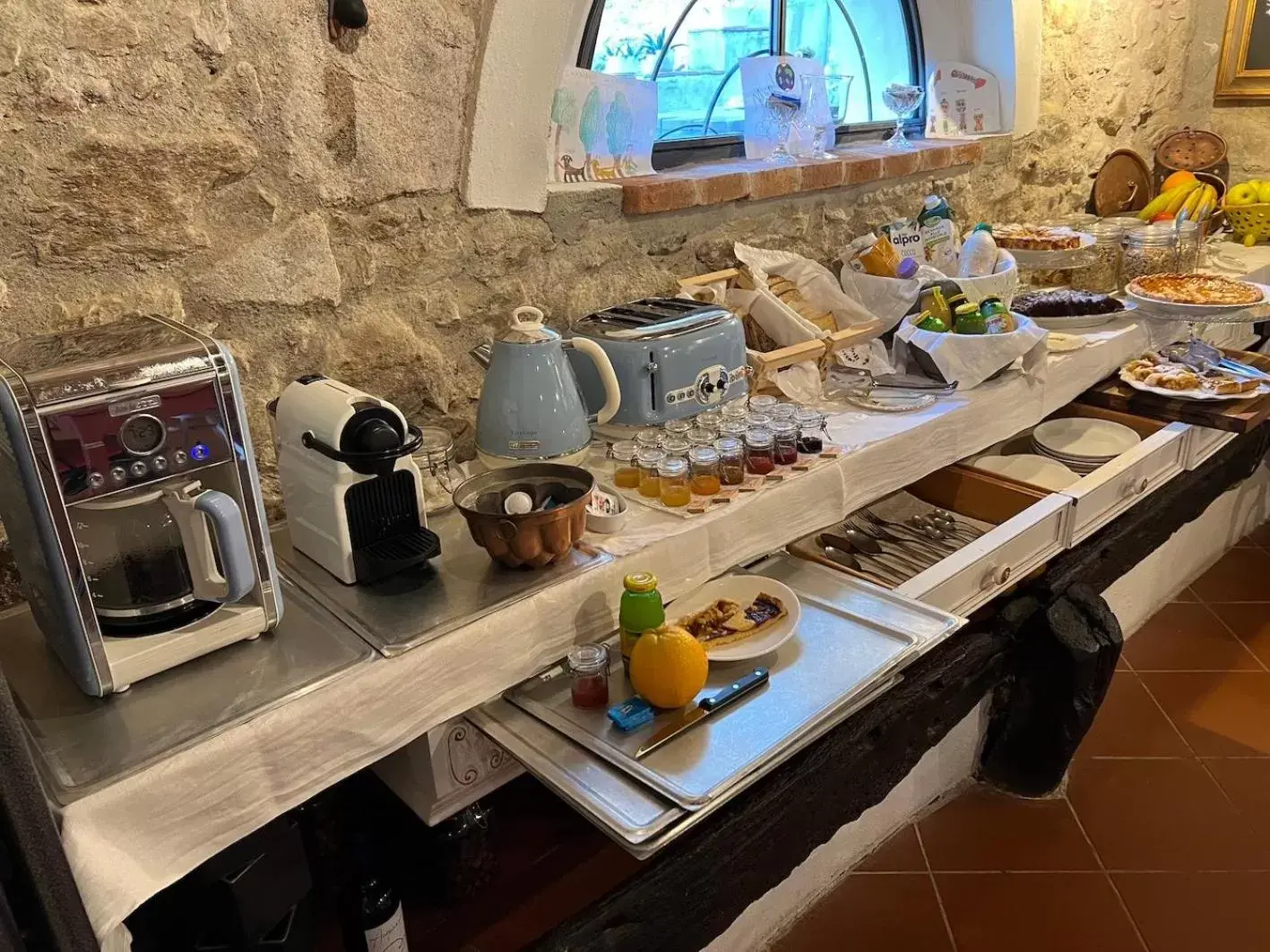 Buffet breakfast in B&B Podere Camaiano