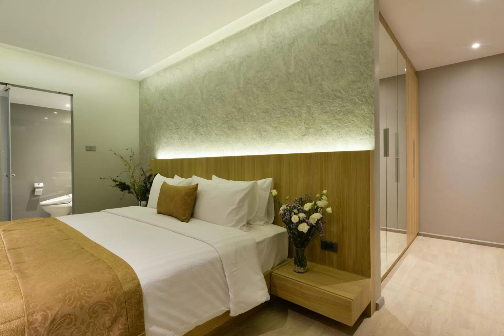 Bed in Aspira Tropical Residence Thong Lor