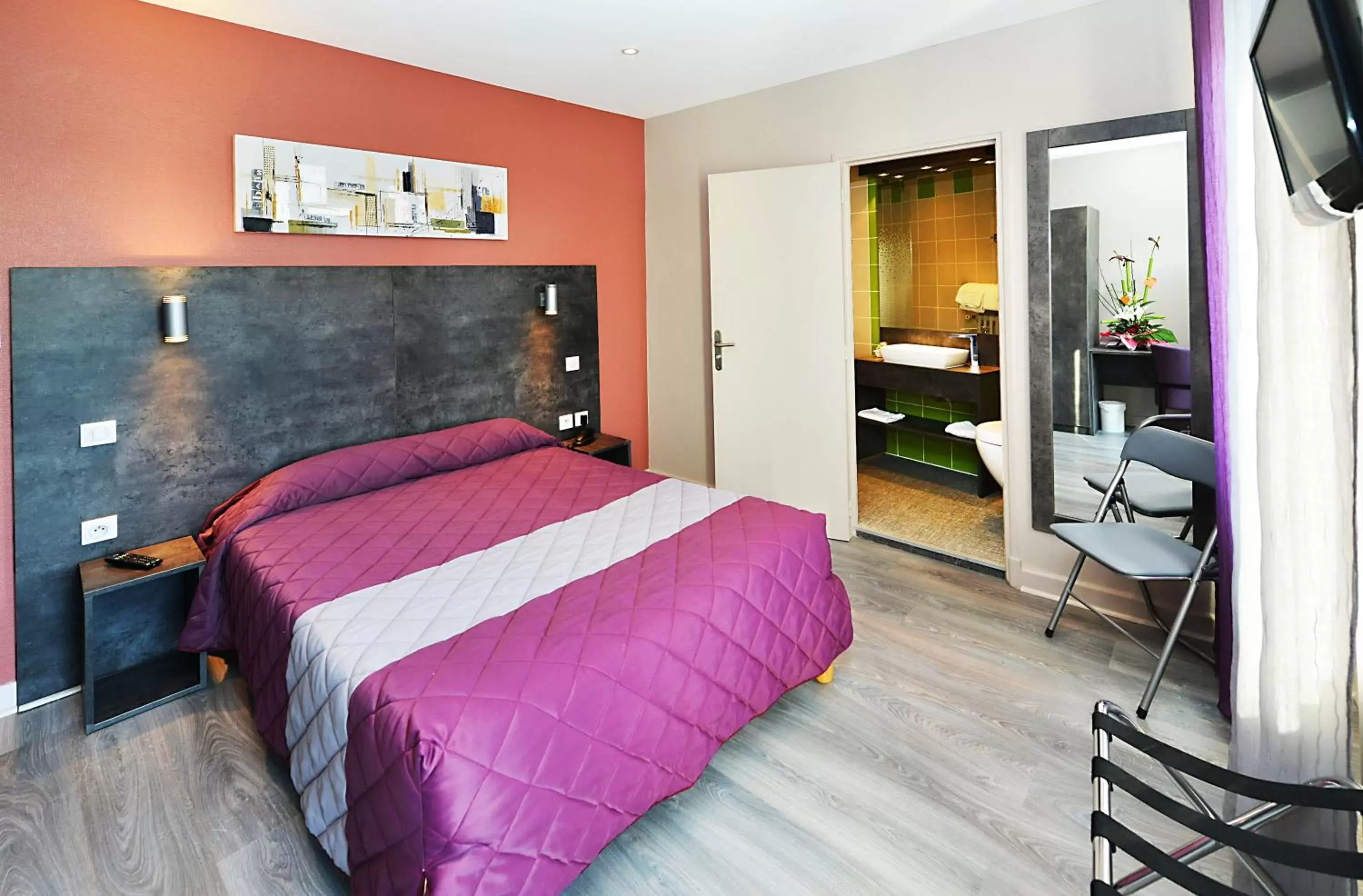 Bedroom, Bed in Hôtel Concorde - Rodez Centre Ville