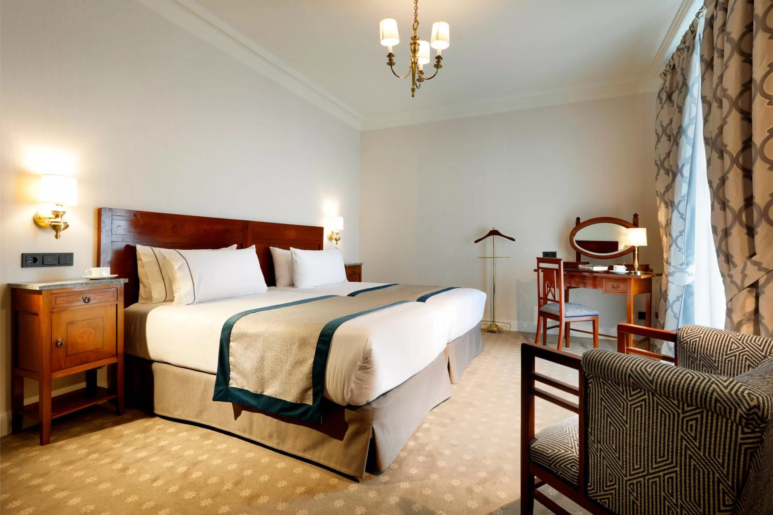 Photo of the whole room, Bed in Eurostars Hotel Real