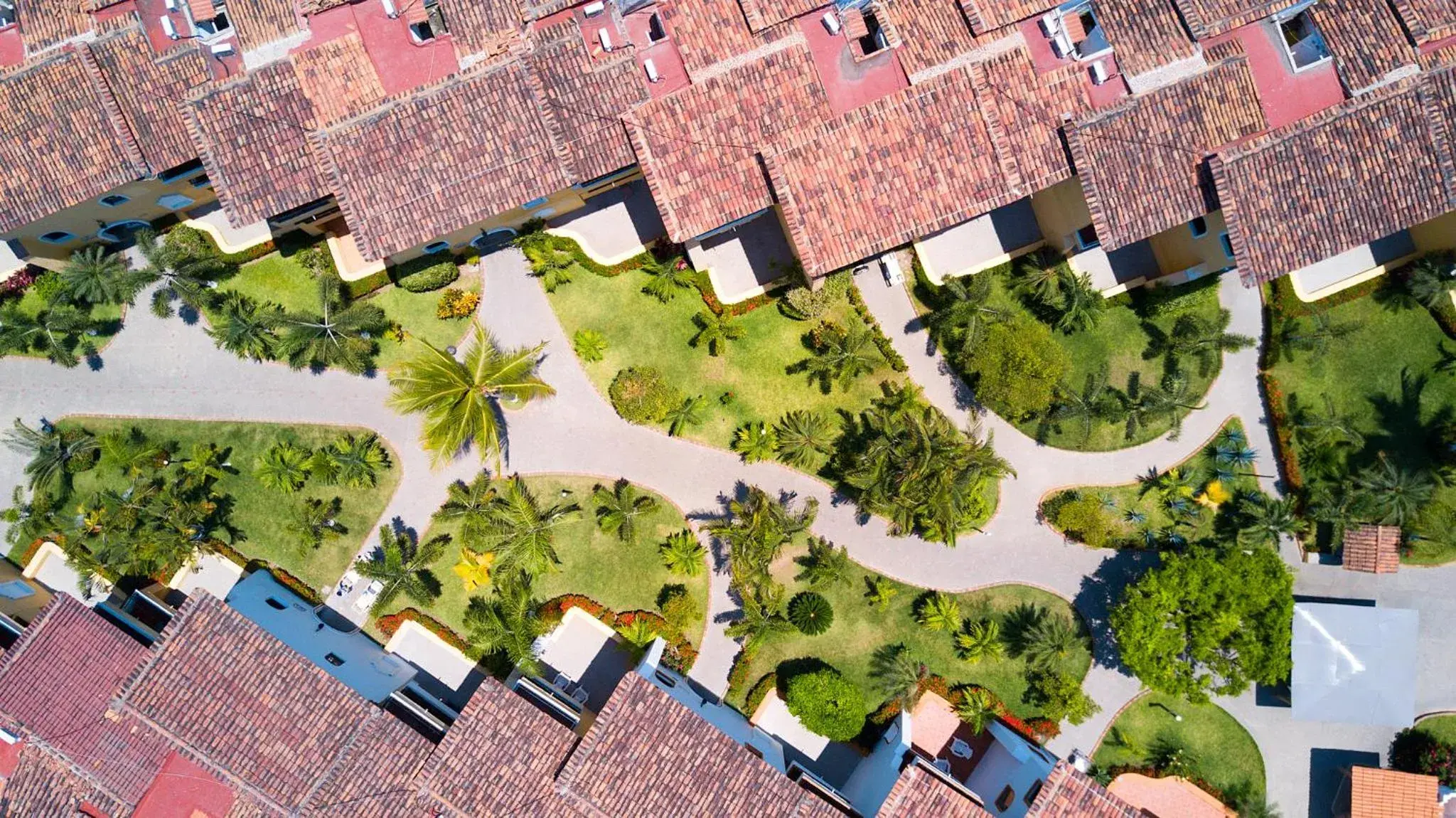 Bird's eye view, Bird's-eye View in Costa Club Punta Arena