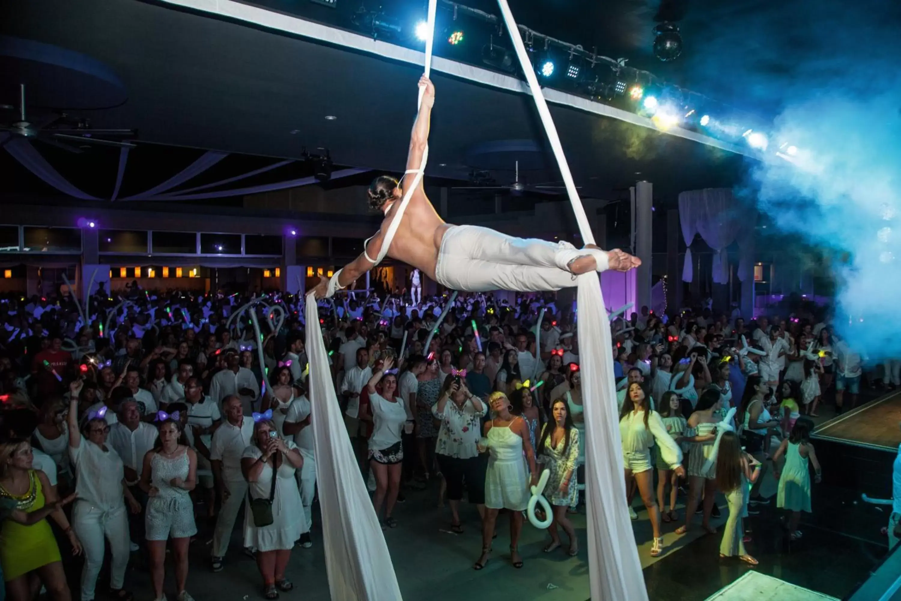 Entertainment in Riu Playacar - All Inclusive