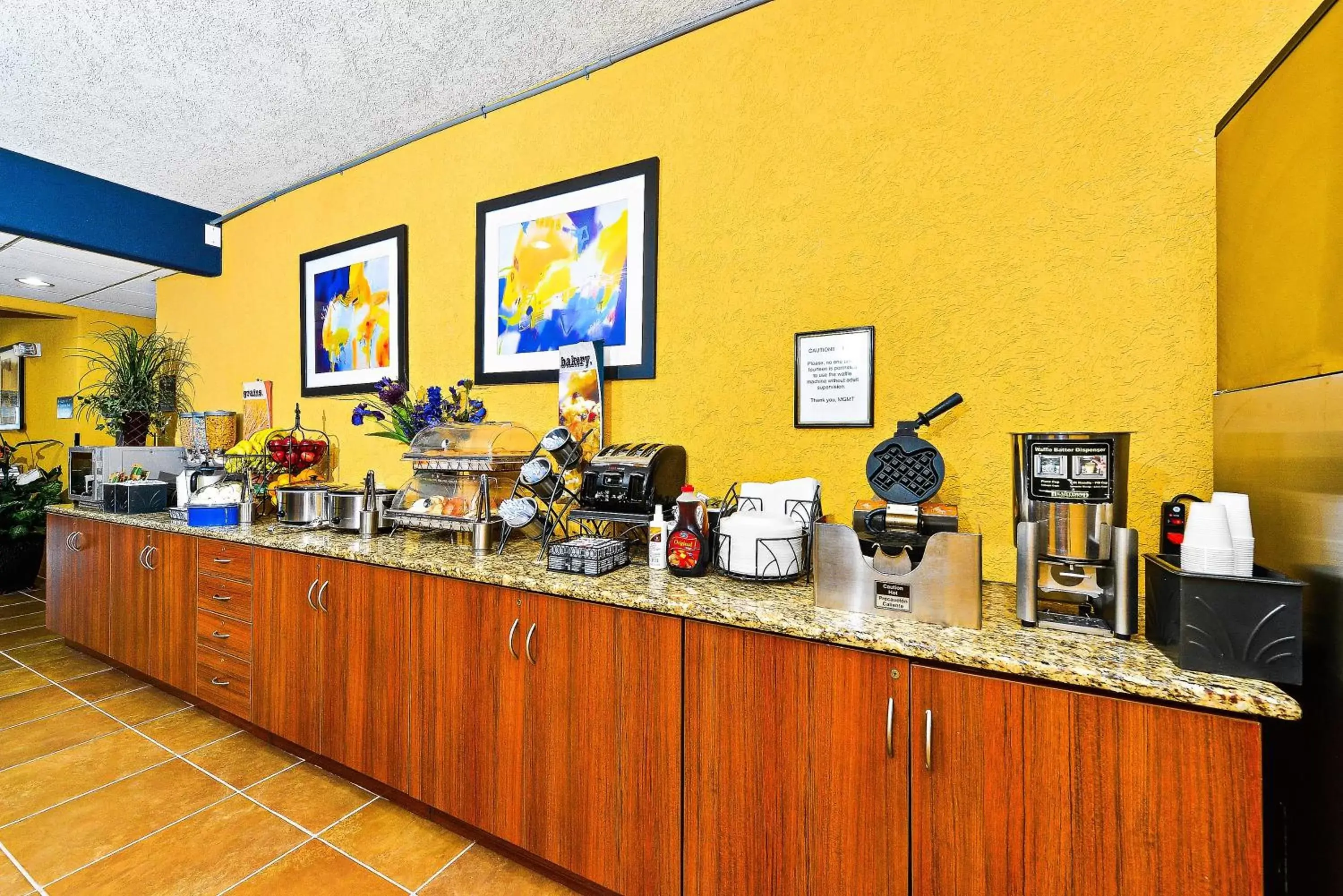Restaurant/places to eat, Food in Microtel Inn & Suites by Wyndham New Braunfels I-35
