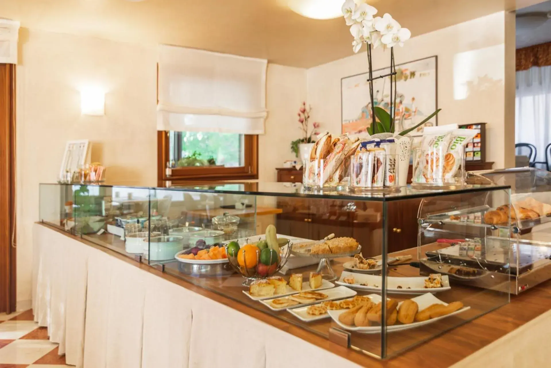 Restaurant/places to eat, Food in Hotel Alla Torre