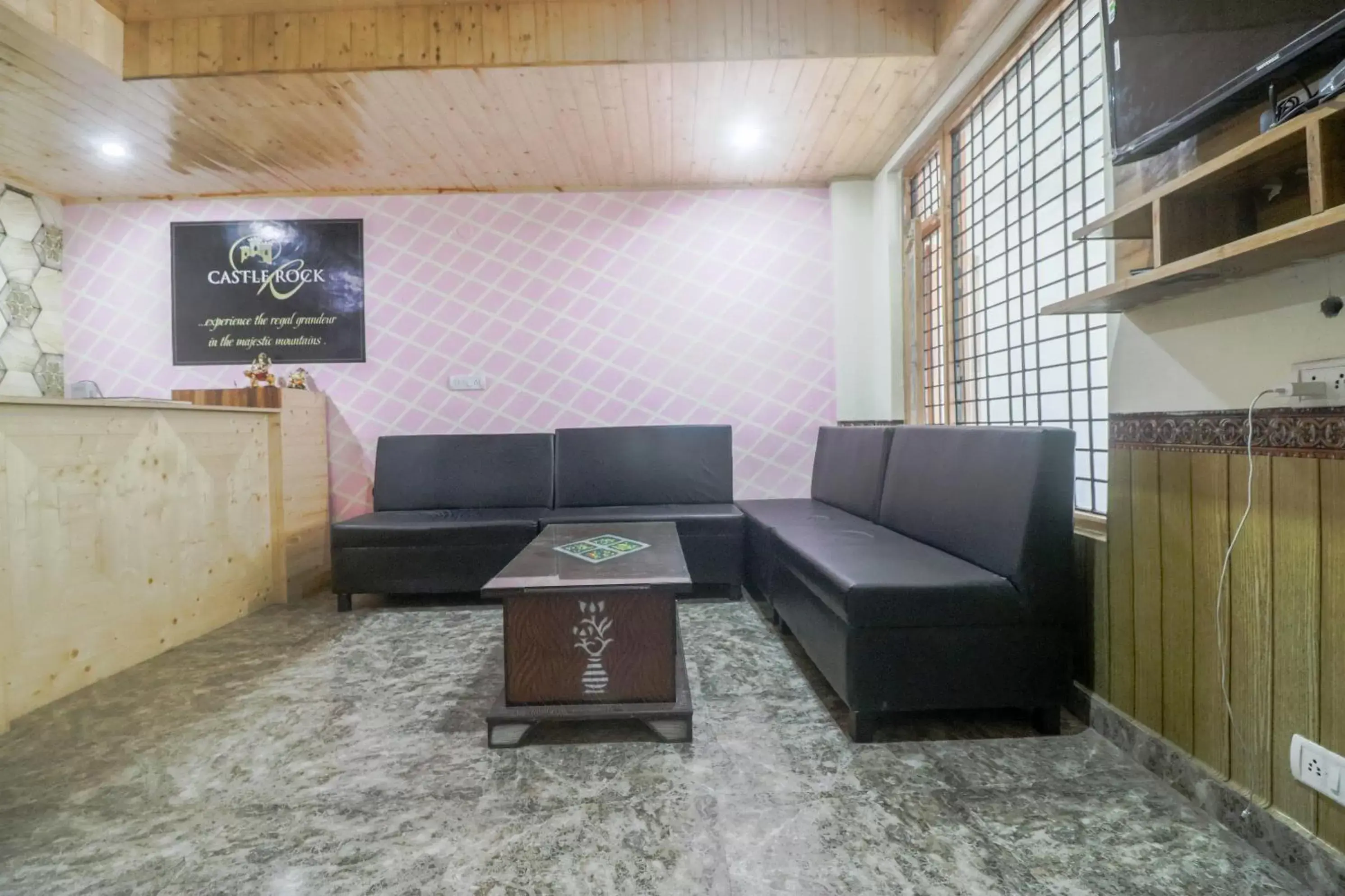 Lobby or reception, Seating Area in FabHotel Castle Rock