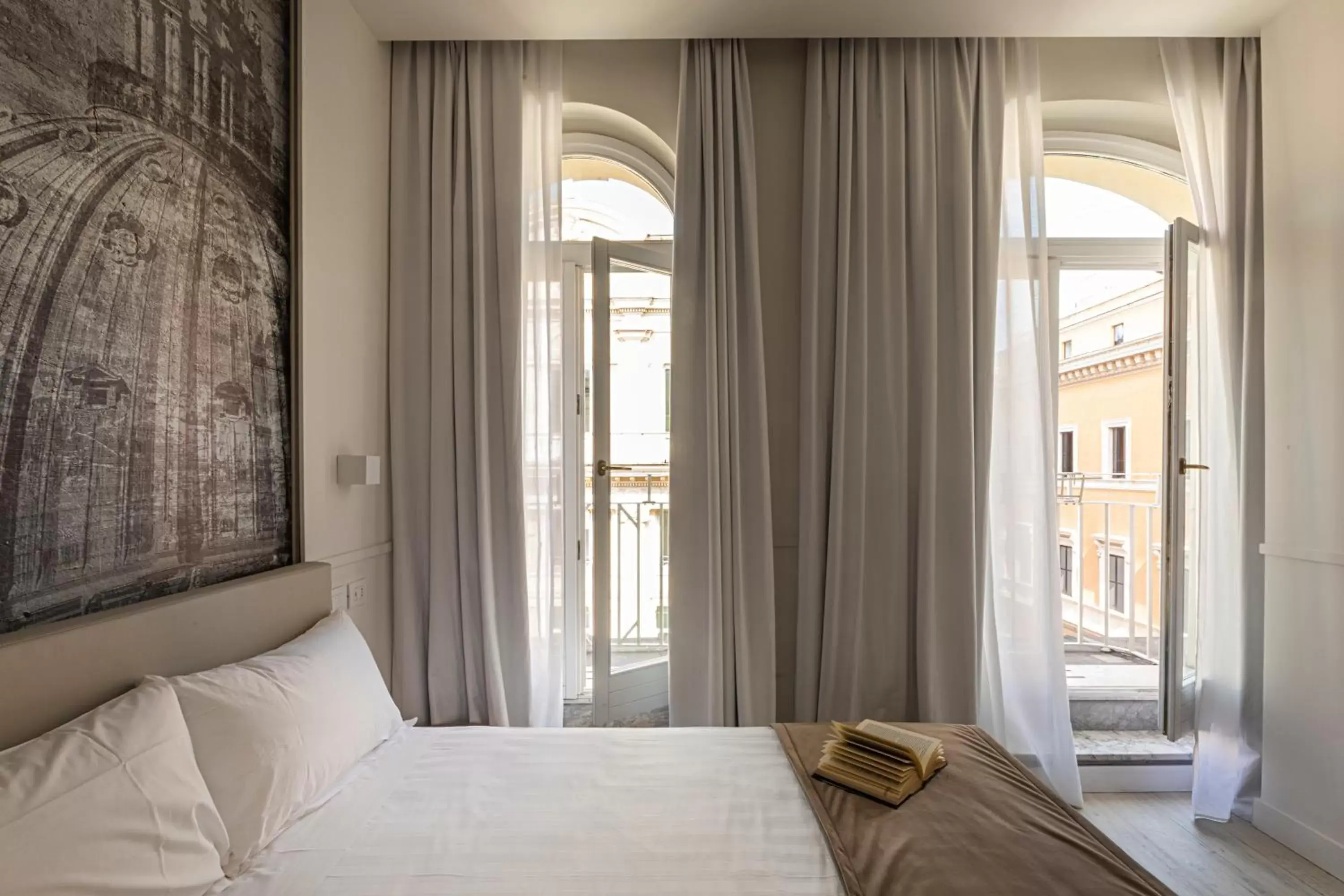 Bedroom, Bed in Hotel Regno