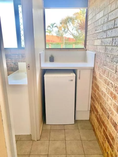 Golden Beach Motor Inn, Caloundra